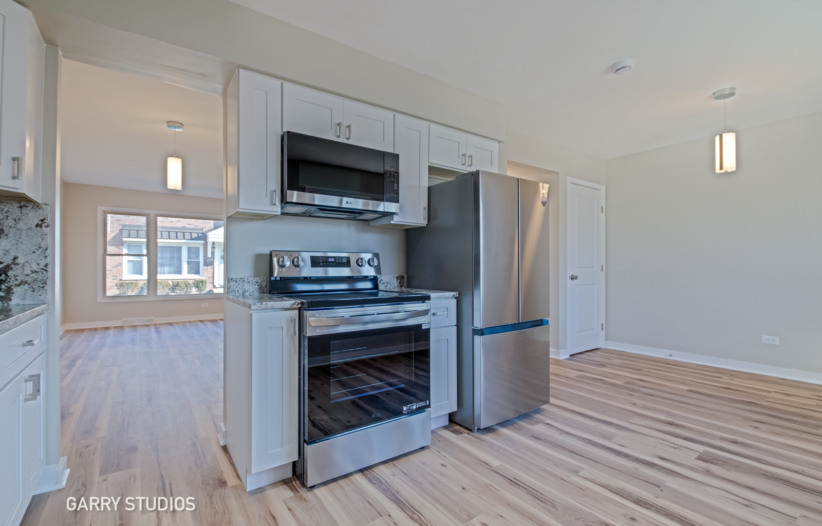 264 Bay Street, Wood Dale, IL 60191