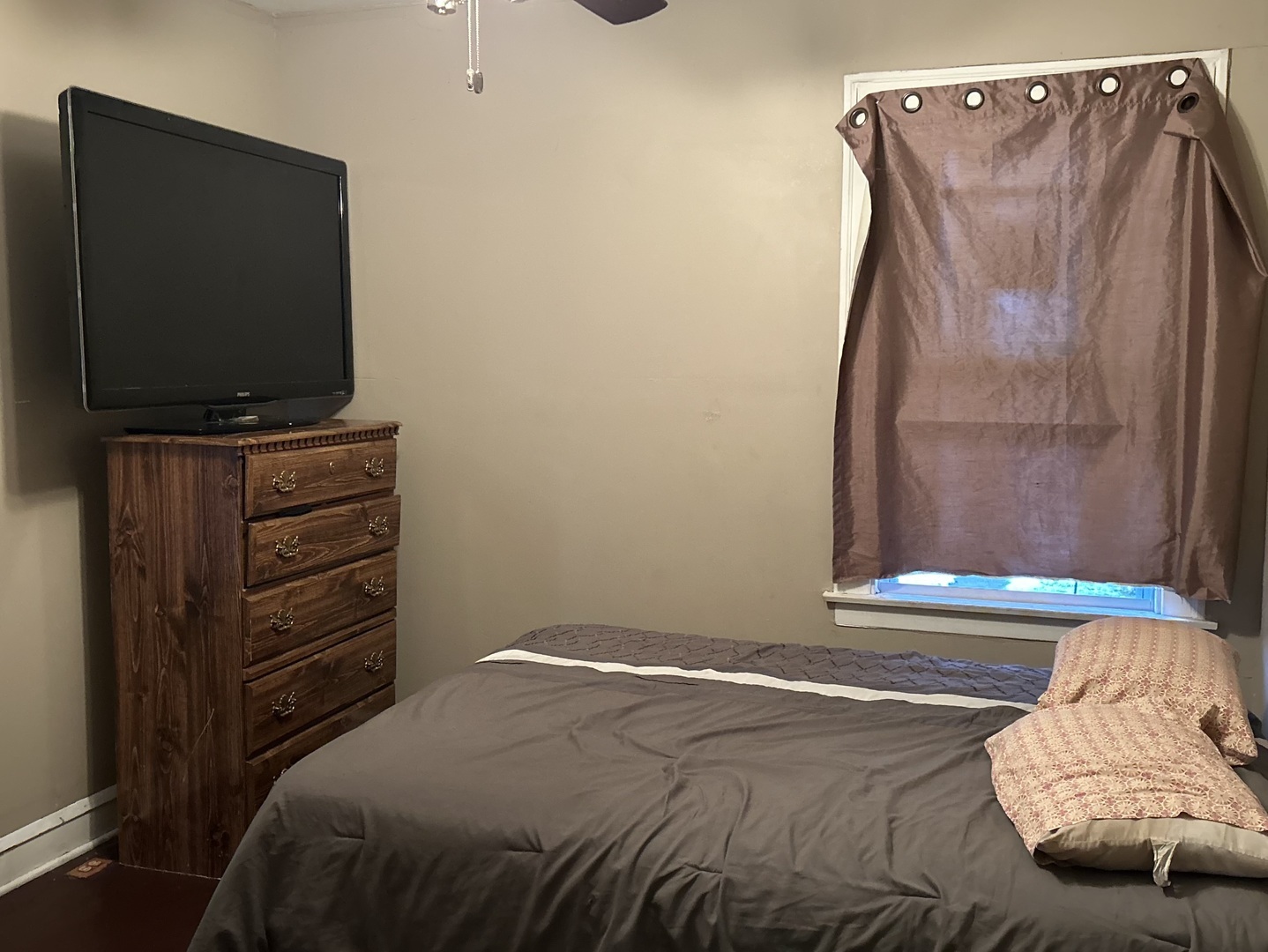 13845 S WABASH Avenue, Riverdale, IL 60827