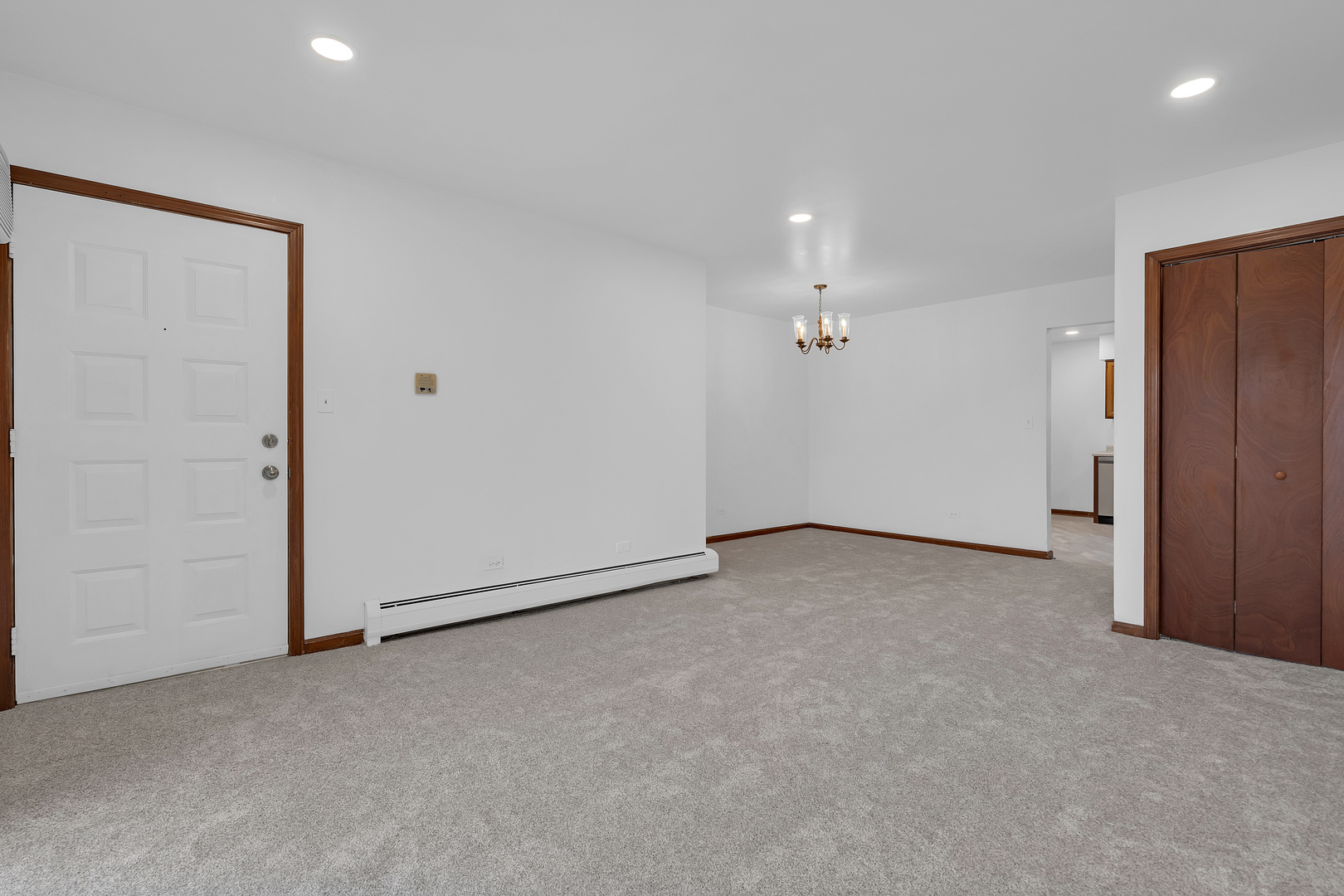 1225 Whispering Hills Court #3B, Naperville, IL 60540