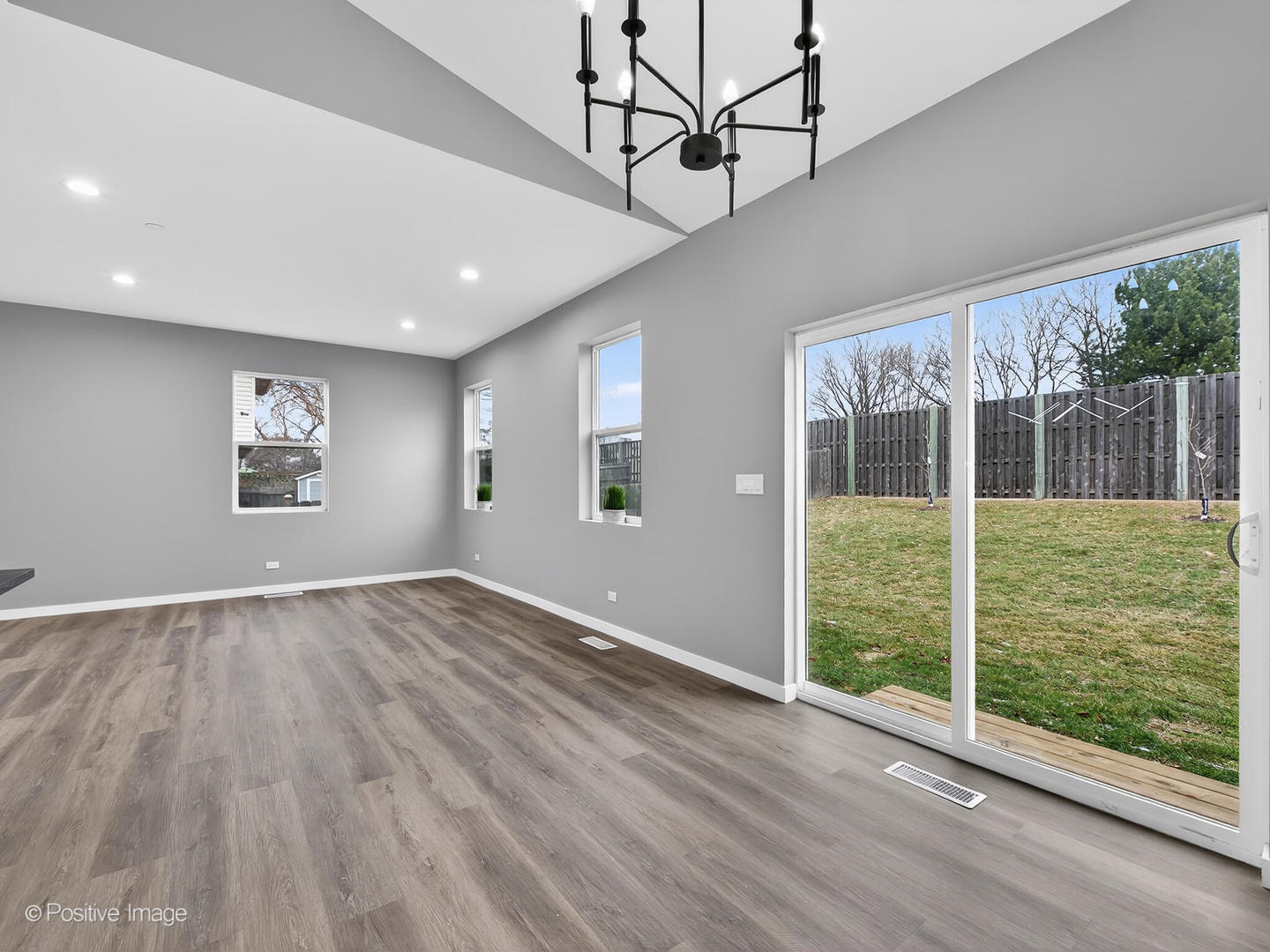 1390 N Merrimac Lane, Hanover Park, IL 60133