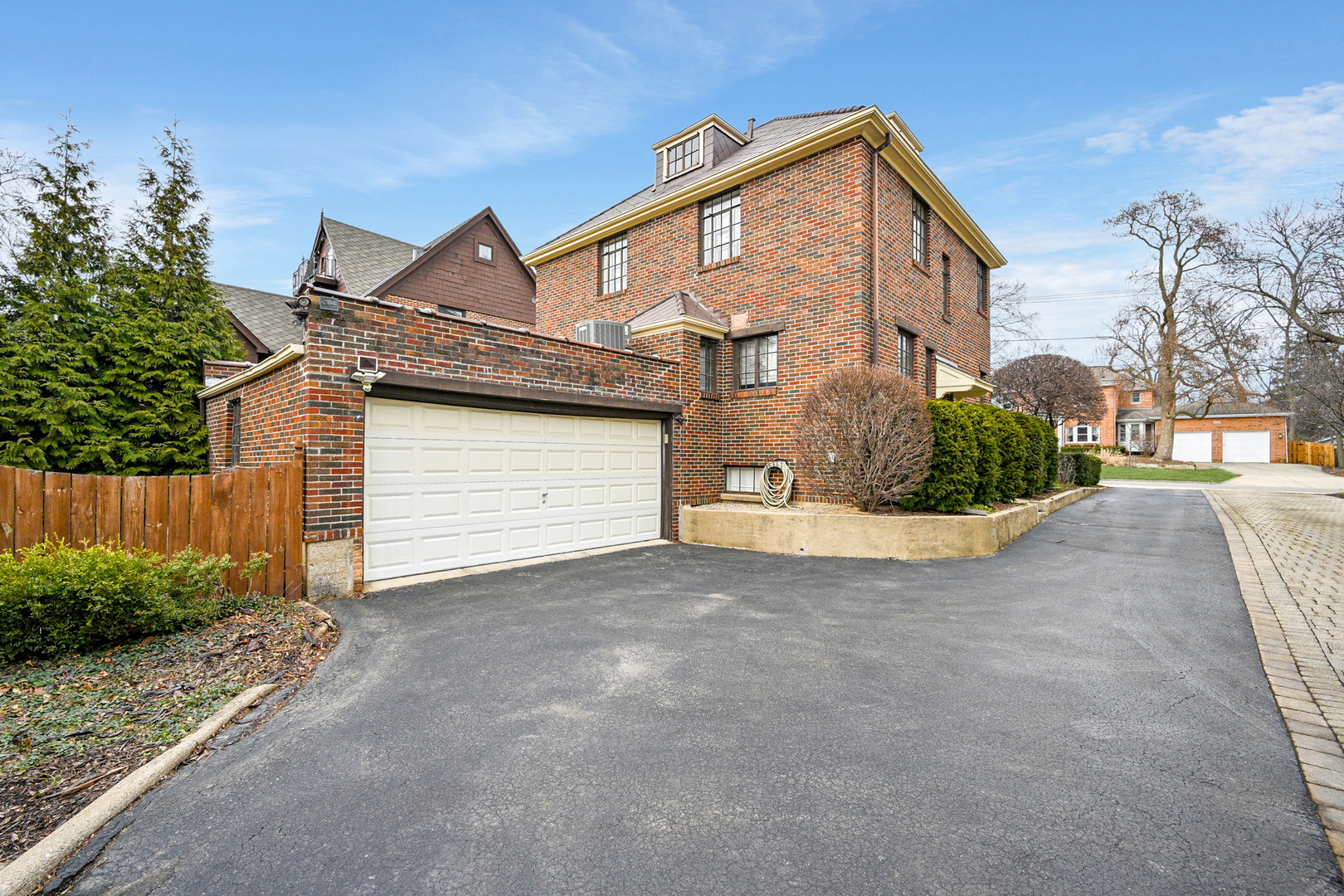 459 Hill Avenue, Glen Ellyn, IL 60137