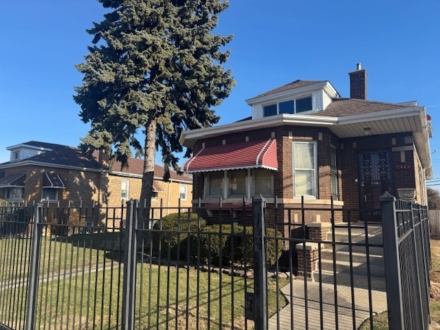 9441 S Prairie Avenue, Chicago, IL 60619
