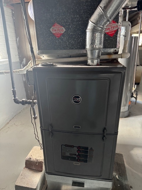 9441 S Prairie Avenue, Chicago, IL 60619