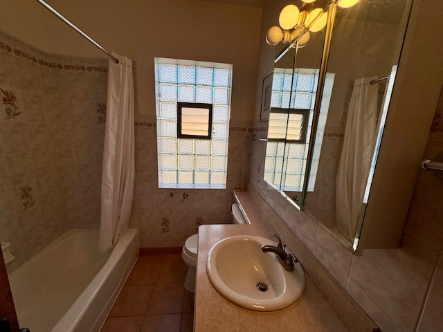 9441 S Prairie Avenue, Chicago, IL 60619