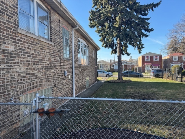 9441 S Prairie Avenue, Chicago, IL 60619