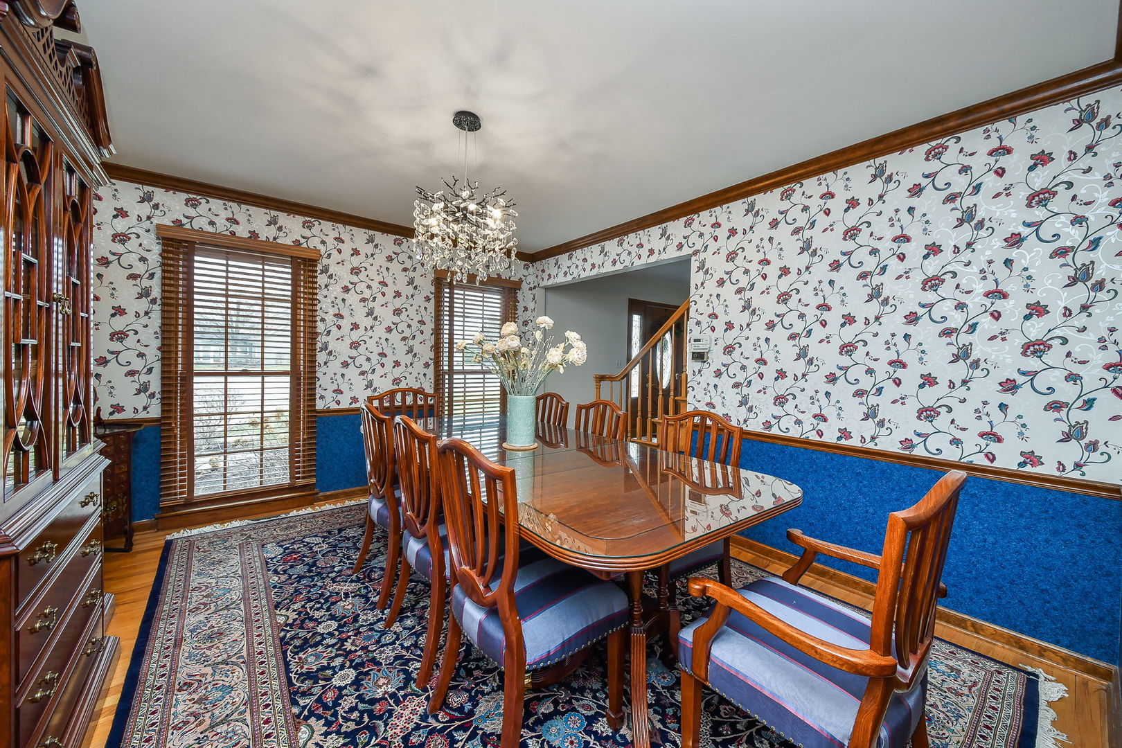 131 CHRISTINA Circle, Wheaton, IL 60189