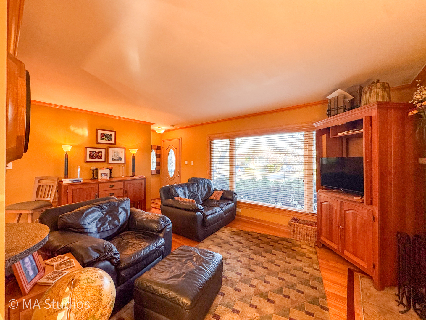 8536 Kedvale Avenue, Skokie, IL 60076