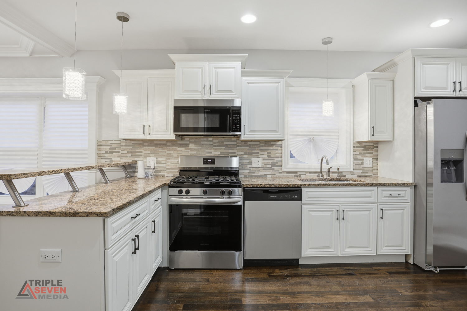 3832 W 64th Place, Chicago, IL 60629