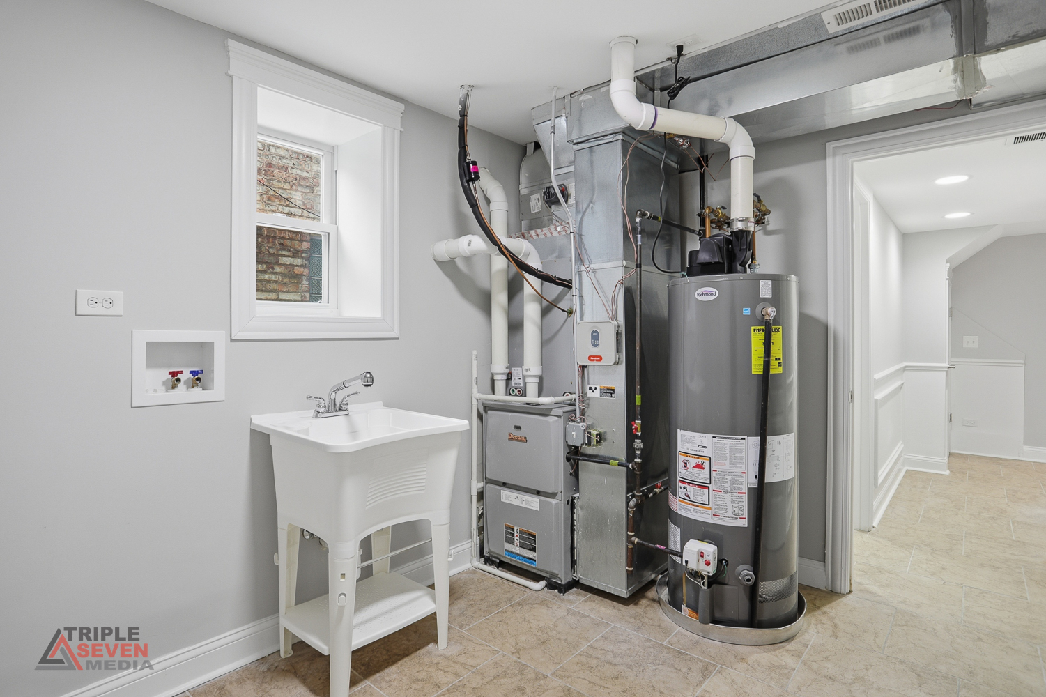 3832 W 64th Place, Chicago, IL 60629