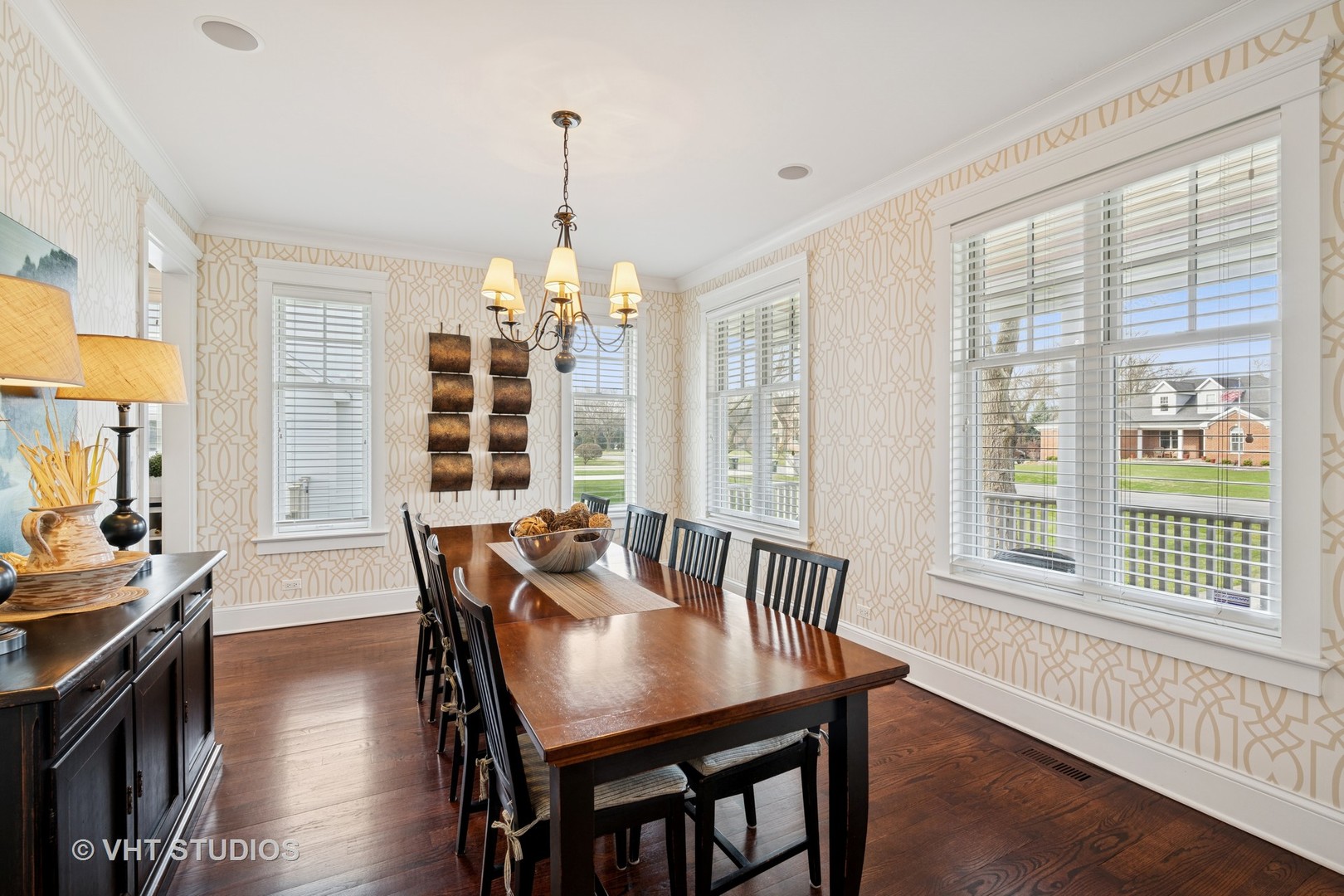 1605 N Chicago Avenue, Arlington Heights, IL 60004