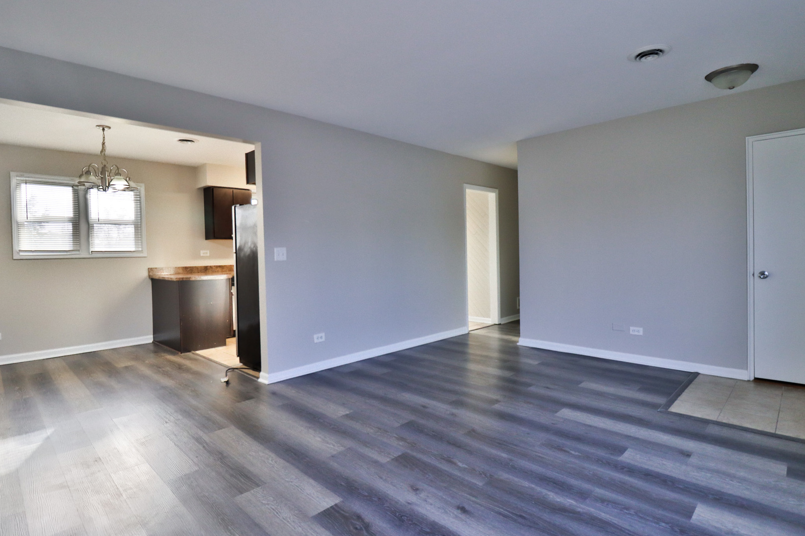 111 E 13th Street, Lombard, IL 60148