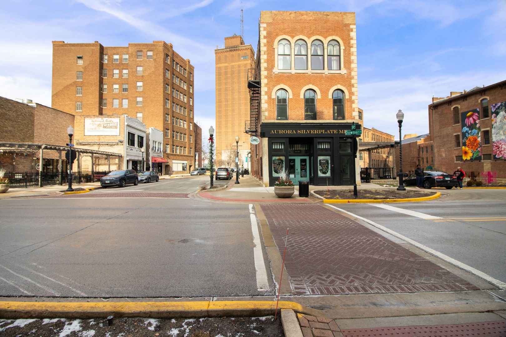 6 E Downer Place #200, Aurora, IL 60505