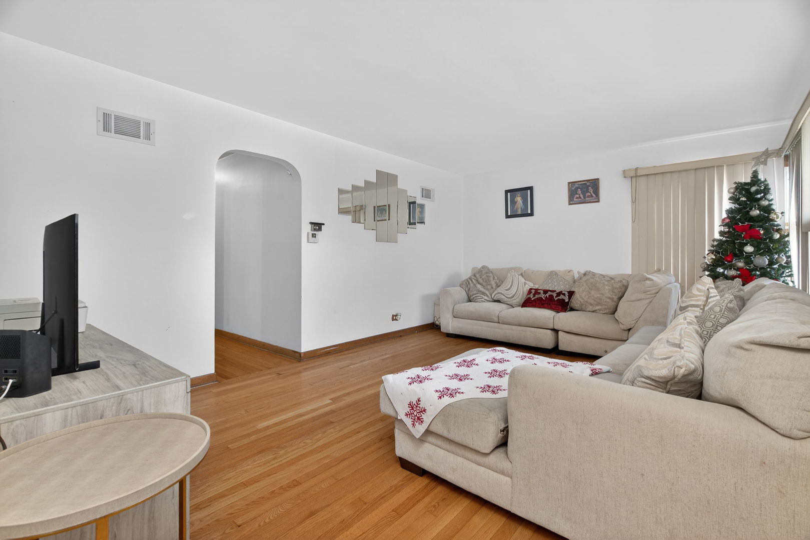 3703 Butterfield Road, Bellwood, IL 60104