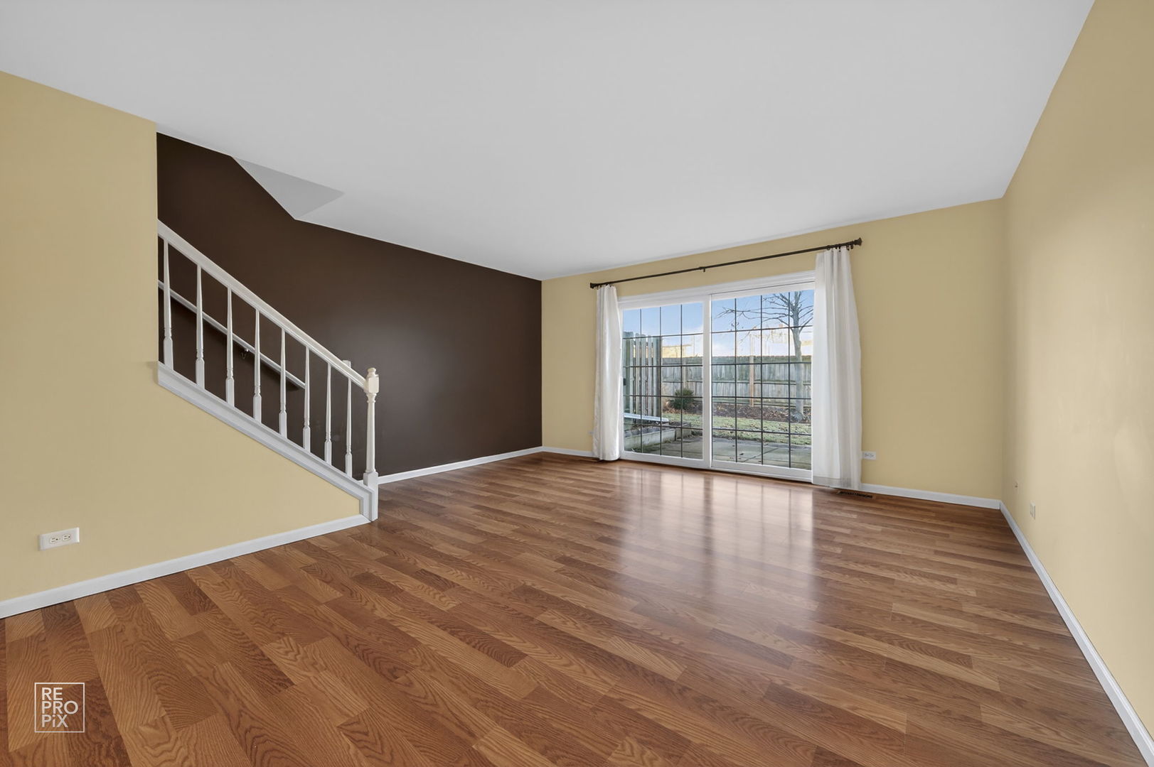 414 Lakeview Circle, Bolingbrook, IL 60440