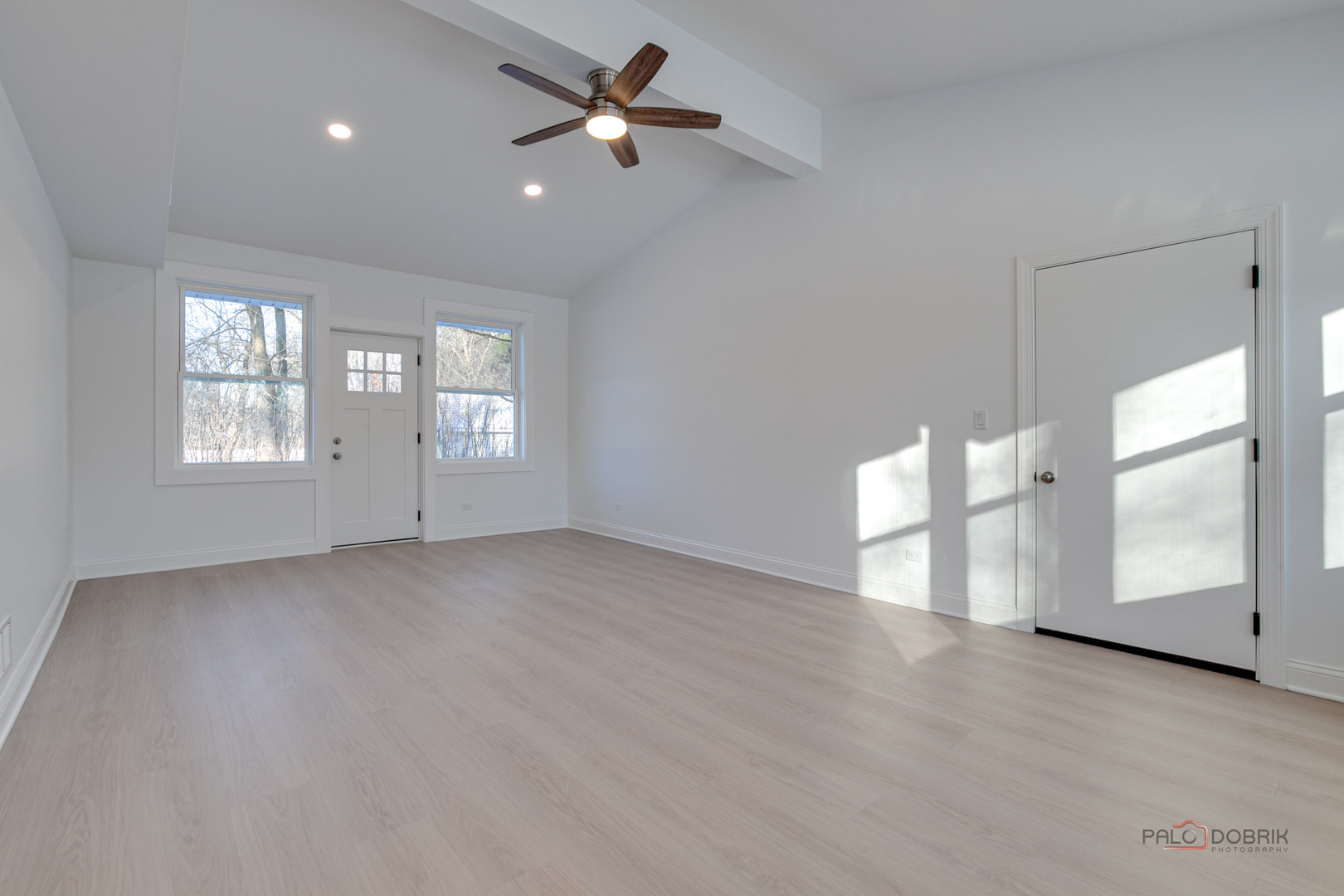 2233 Heathercliff Drive, Green Oaks, IL 60048