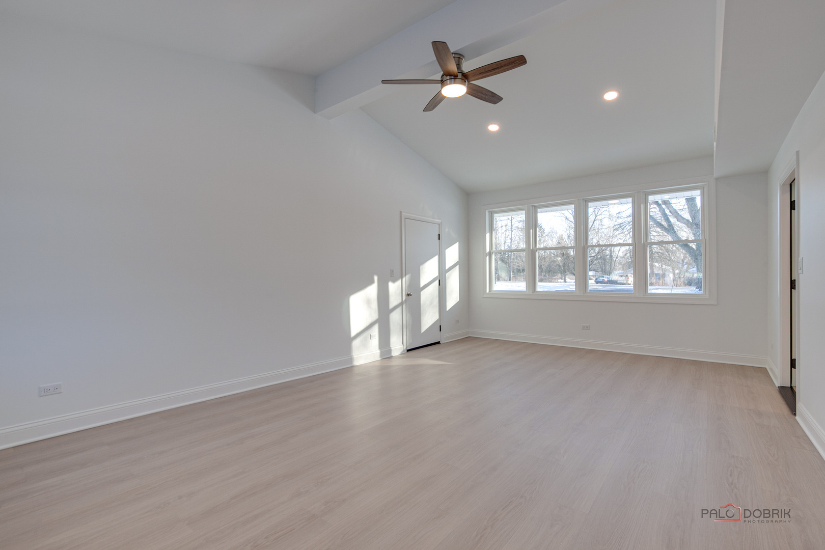 2233 Heathercliff Drive, Green Oaks, IL 60048