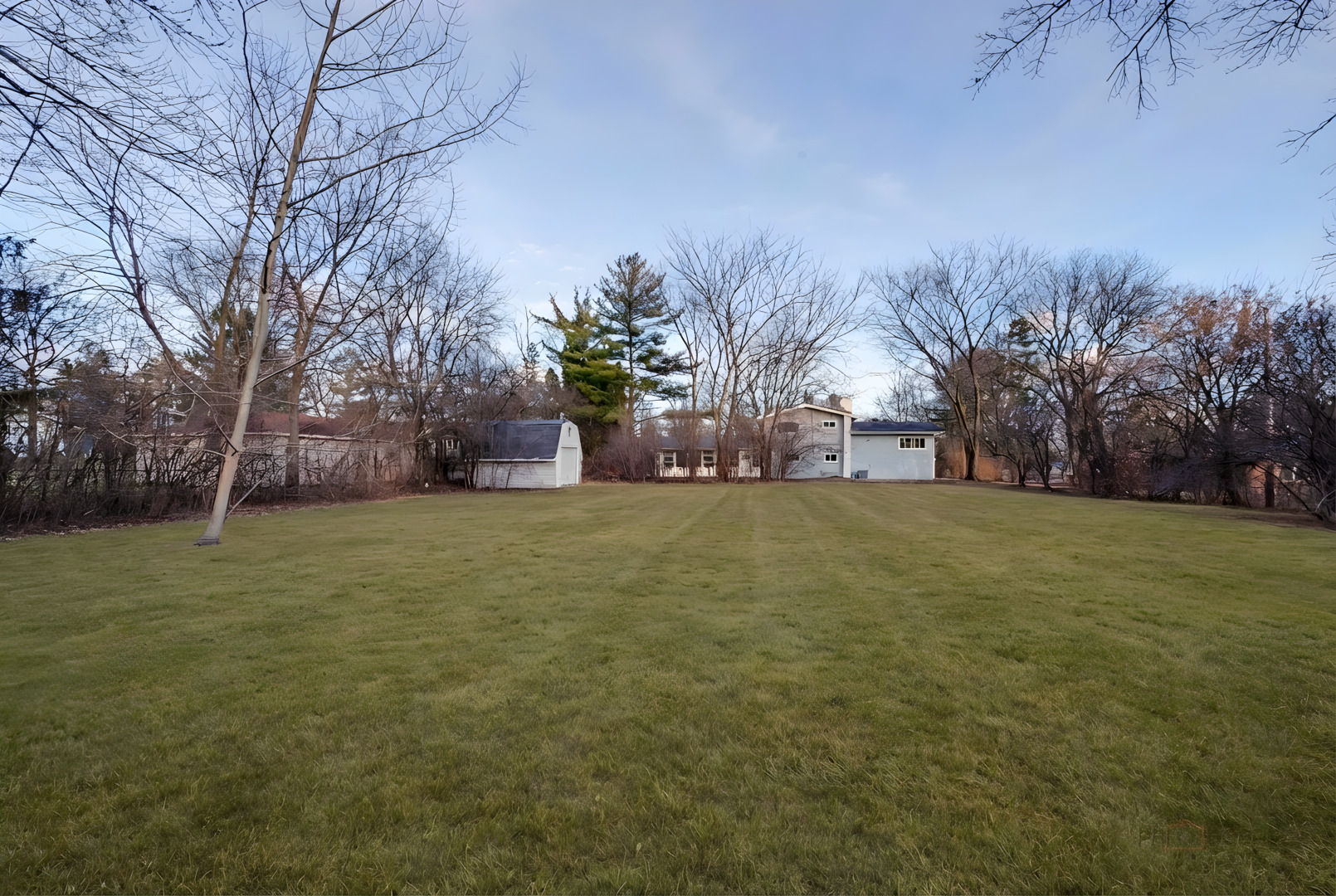 2233 Heathercliff Drive, Green Oaks, IL 60048