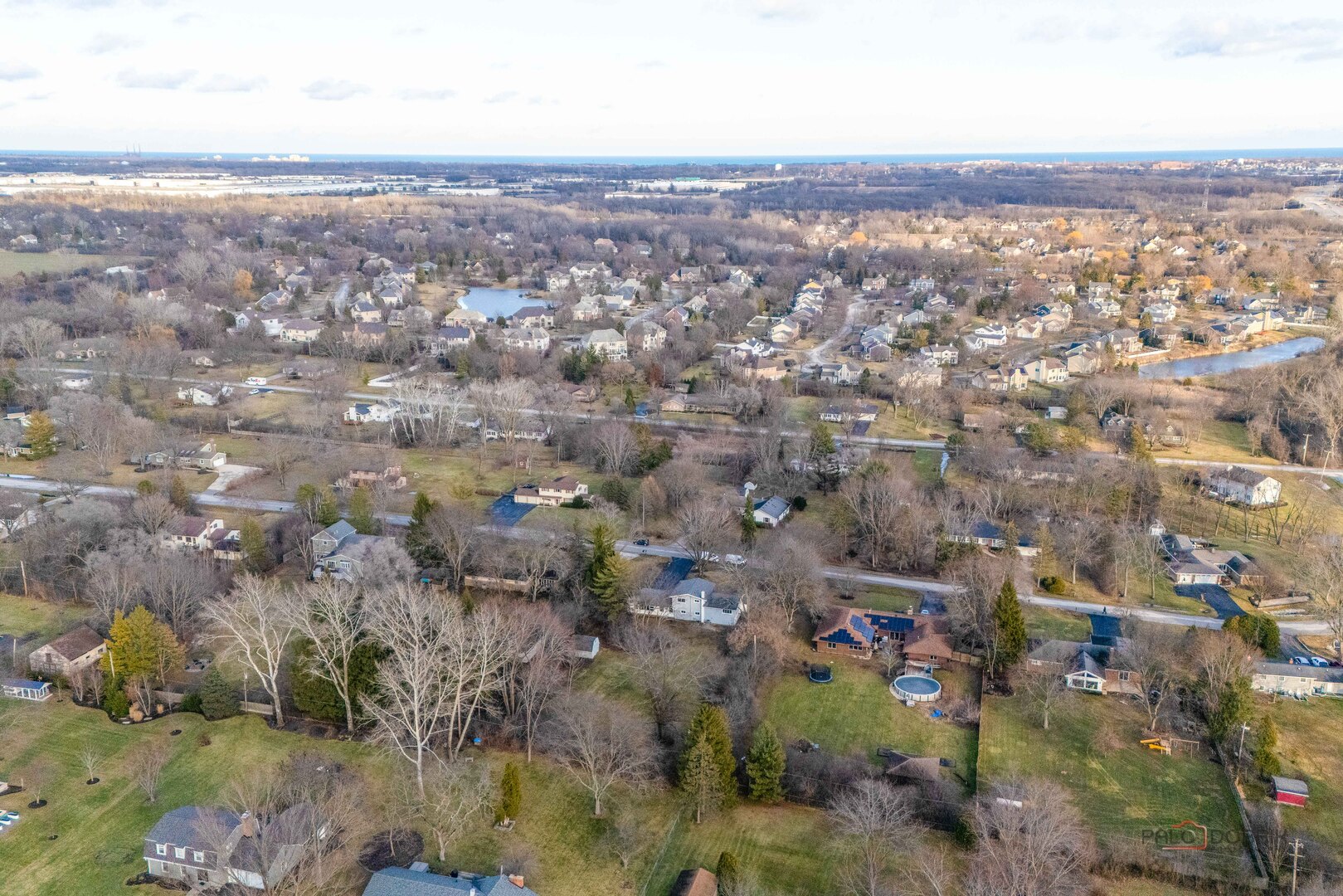 2233 Heathercliff Drive, Green Oaks, IL 60048