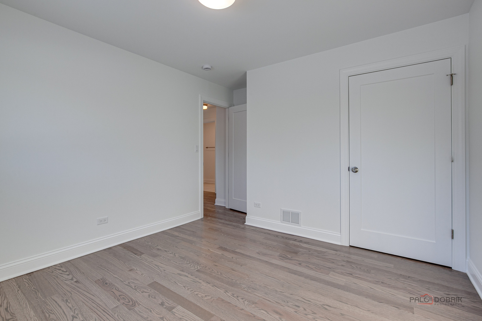 2233 Heathercliff Drive, Green Oaks, IL 60048