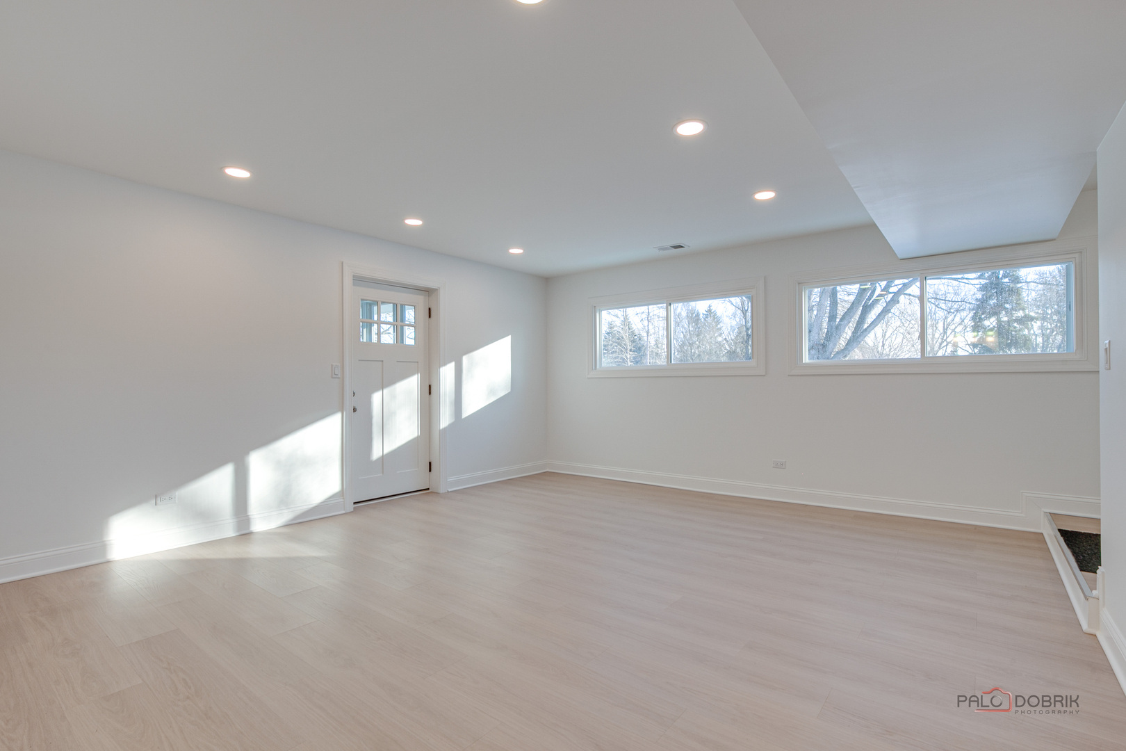 2233 Heathercliff Drive, Green Oaks, IL 60048