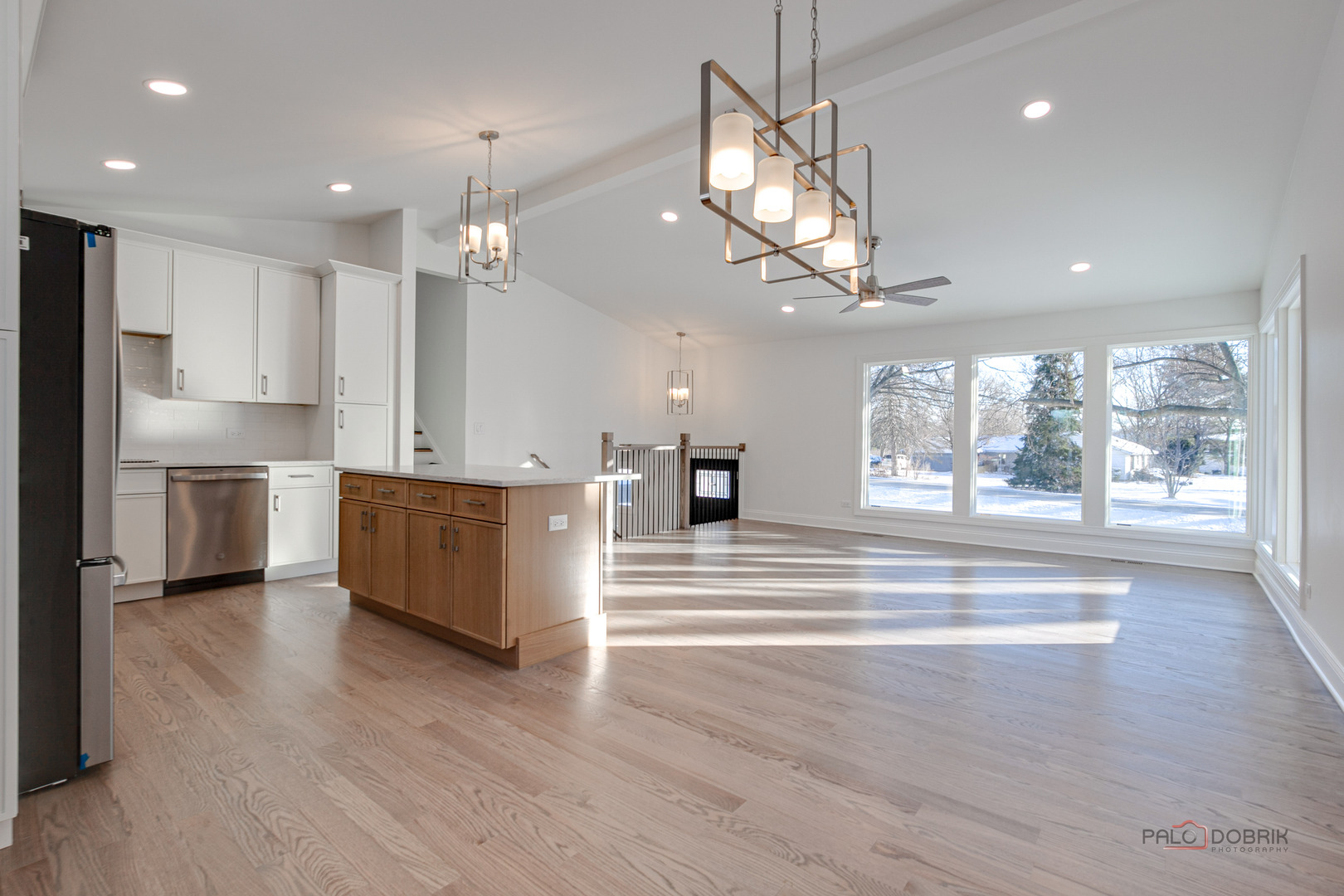 2233 Heathercliff Drive, Green Oaks, IL 60048