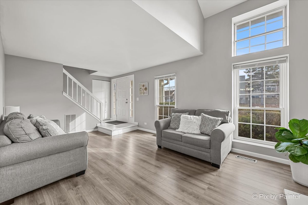 3S110 Timber Drive, Warrenville, IL 60555