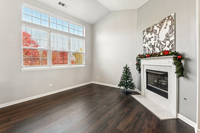 2227 Waterleaf Court #203, Naperville, IL 60564