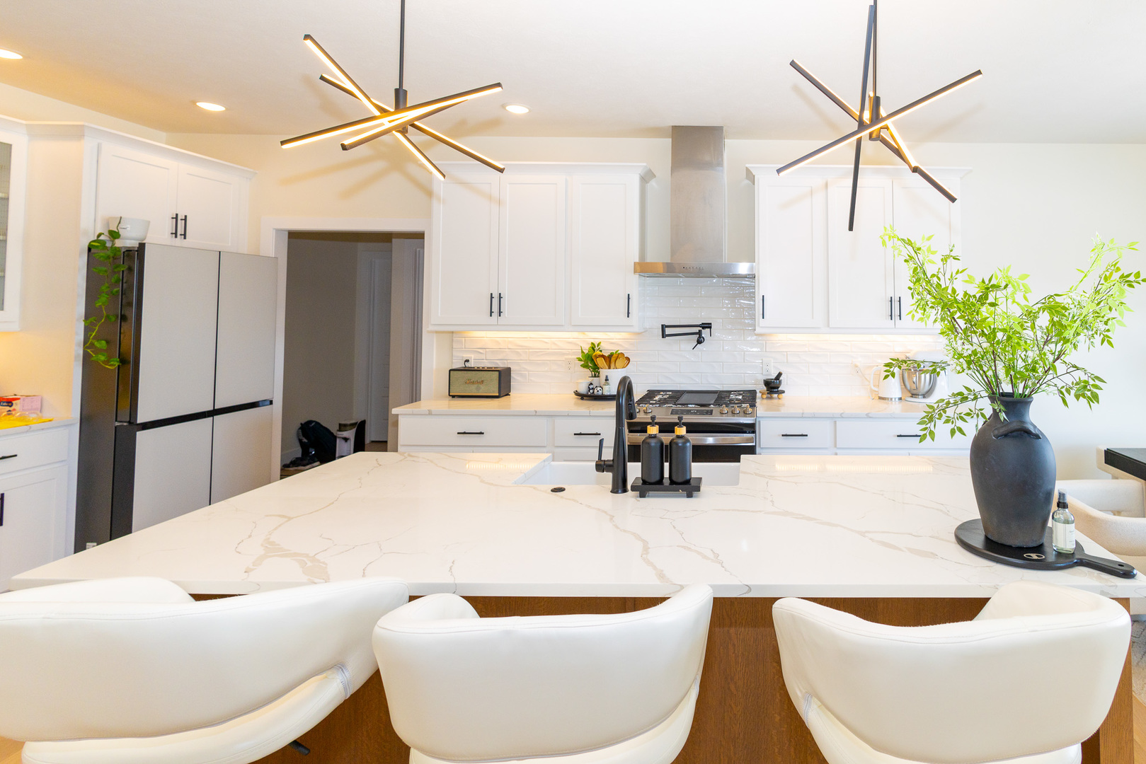 1112 Bell Grove Lane, Bloomington, IL 61705