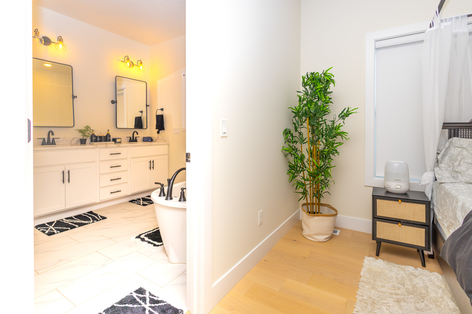 1112 Bell Grove Lane, Bloomington, IL 61705