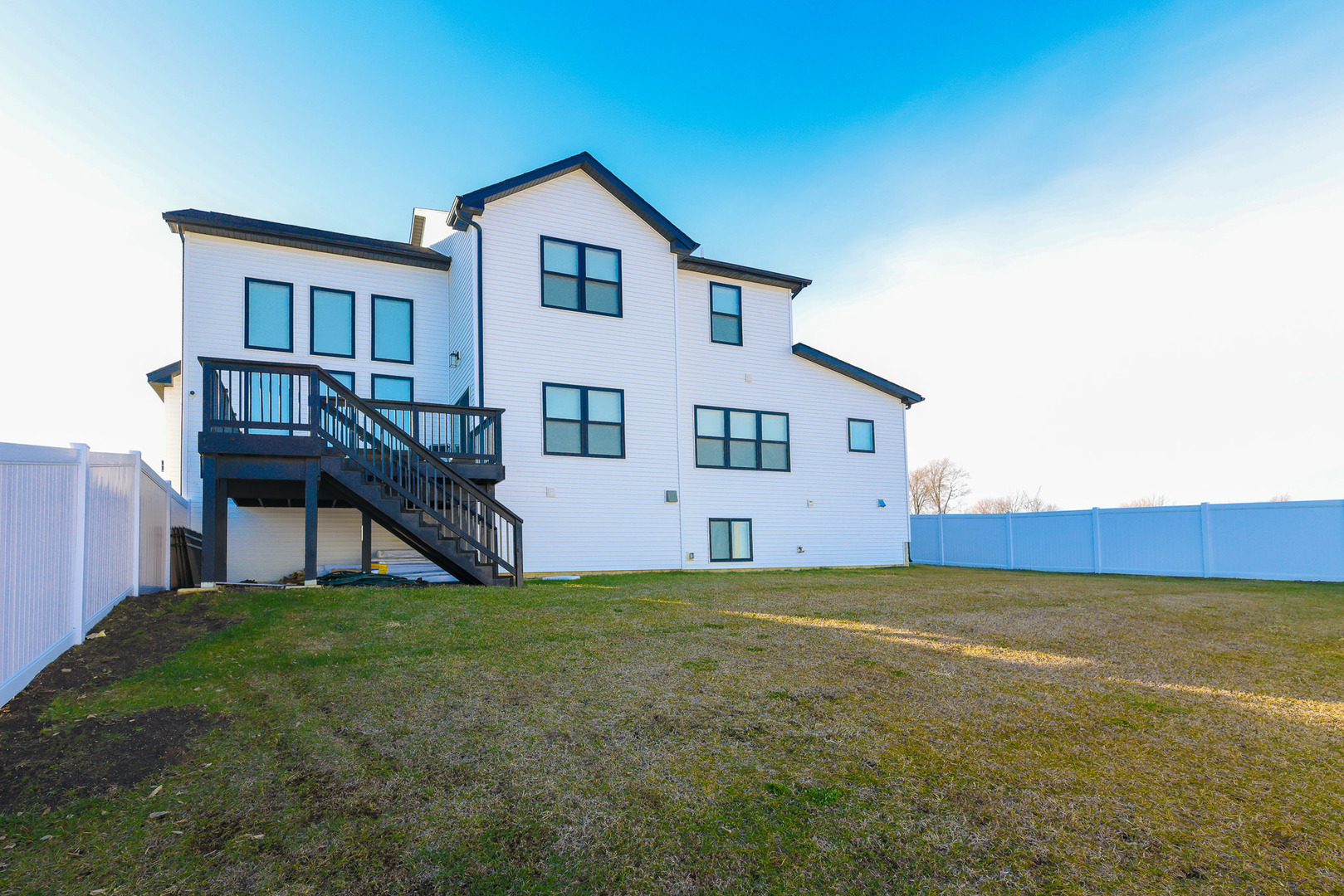 1112 Bell Grove Lane, Bloomington, IL 61705