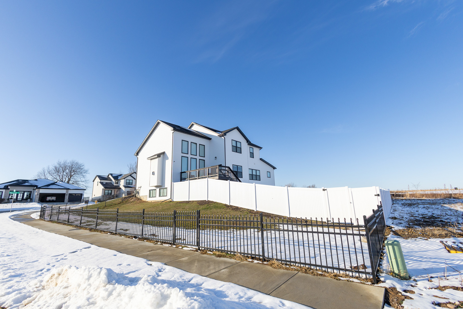 1112 Bell Grove Lane, Bloomington, IL 61705