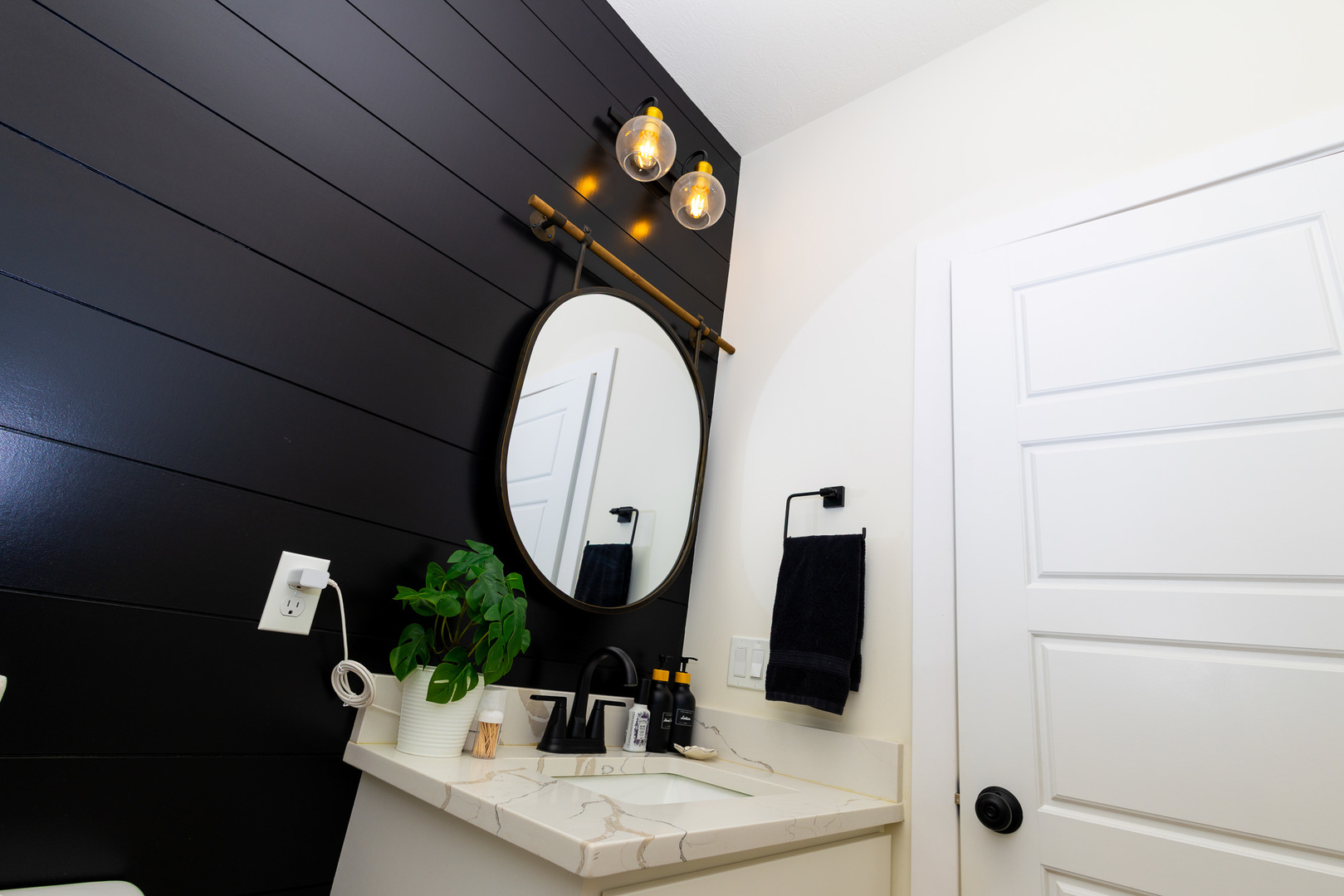 1112 Bell Grove Lane, Bloomington, IL 61705