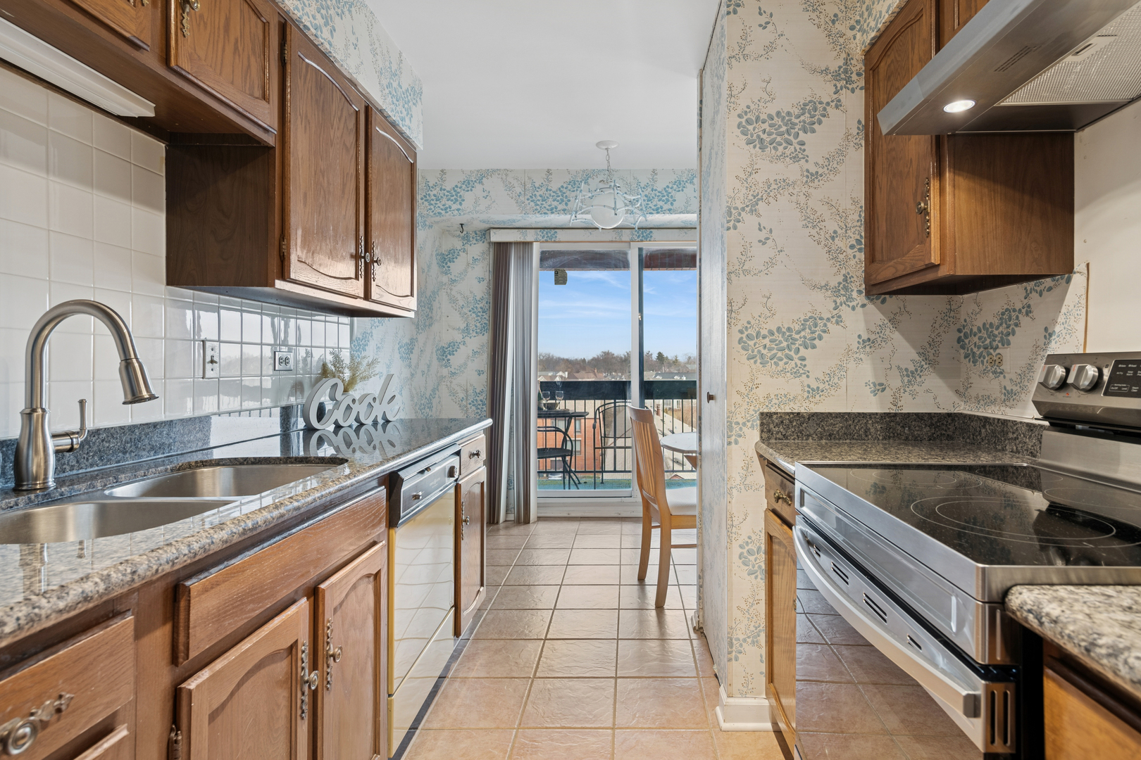 3700 Capri Court #510, Glenview, IL 60025