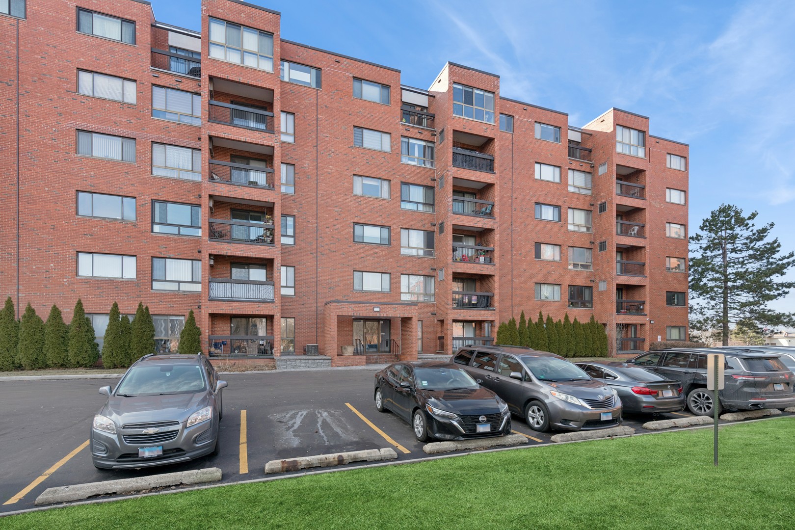 3700 Capri Court #510, Glenview, IL 60025