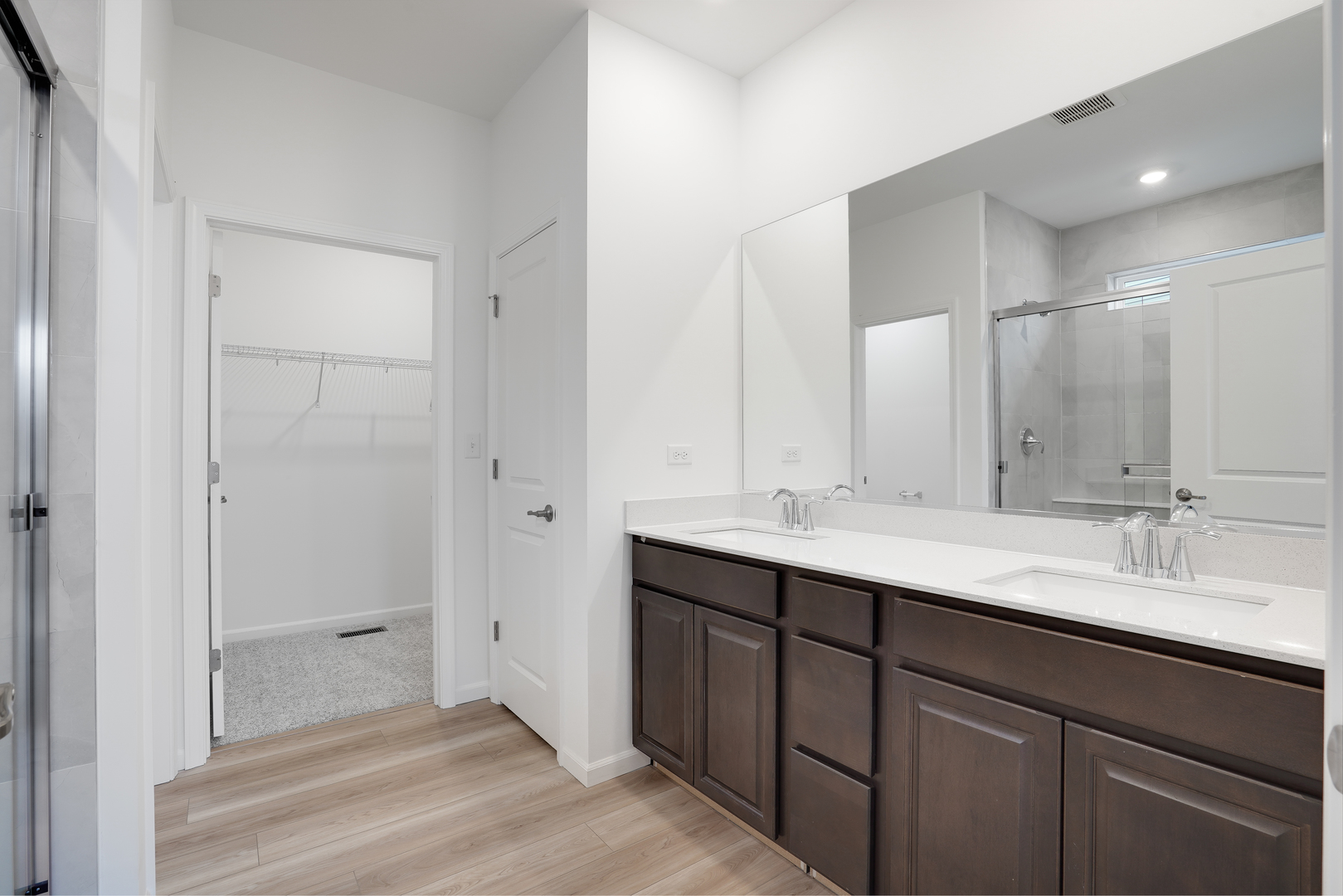 396 S Constitution Drive, Aurora, IL 60506