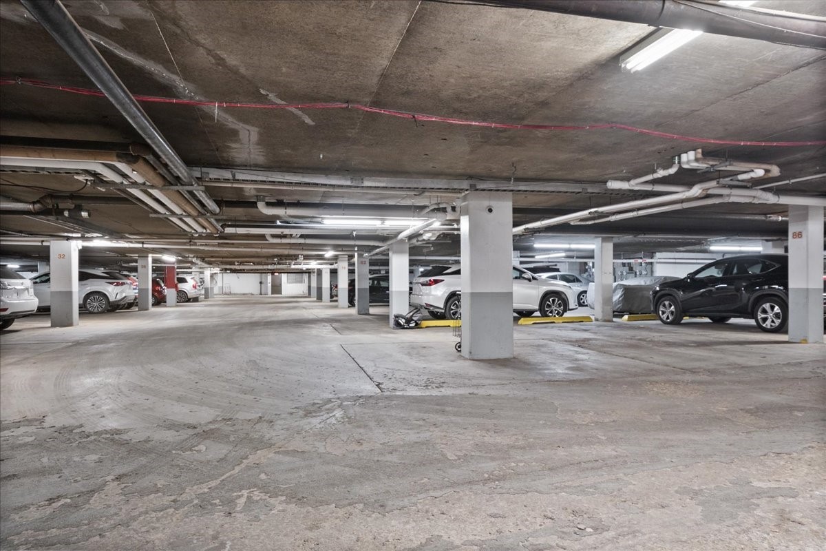 22 Park Lane #220, Park Ridge, IL 60068