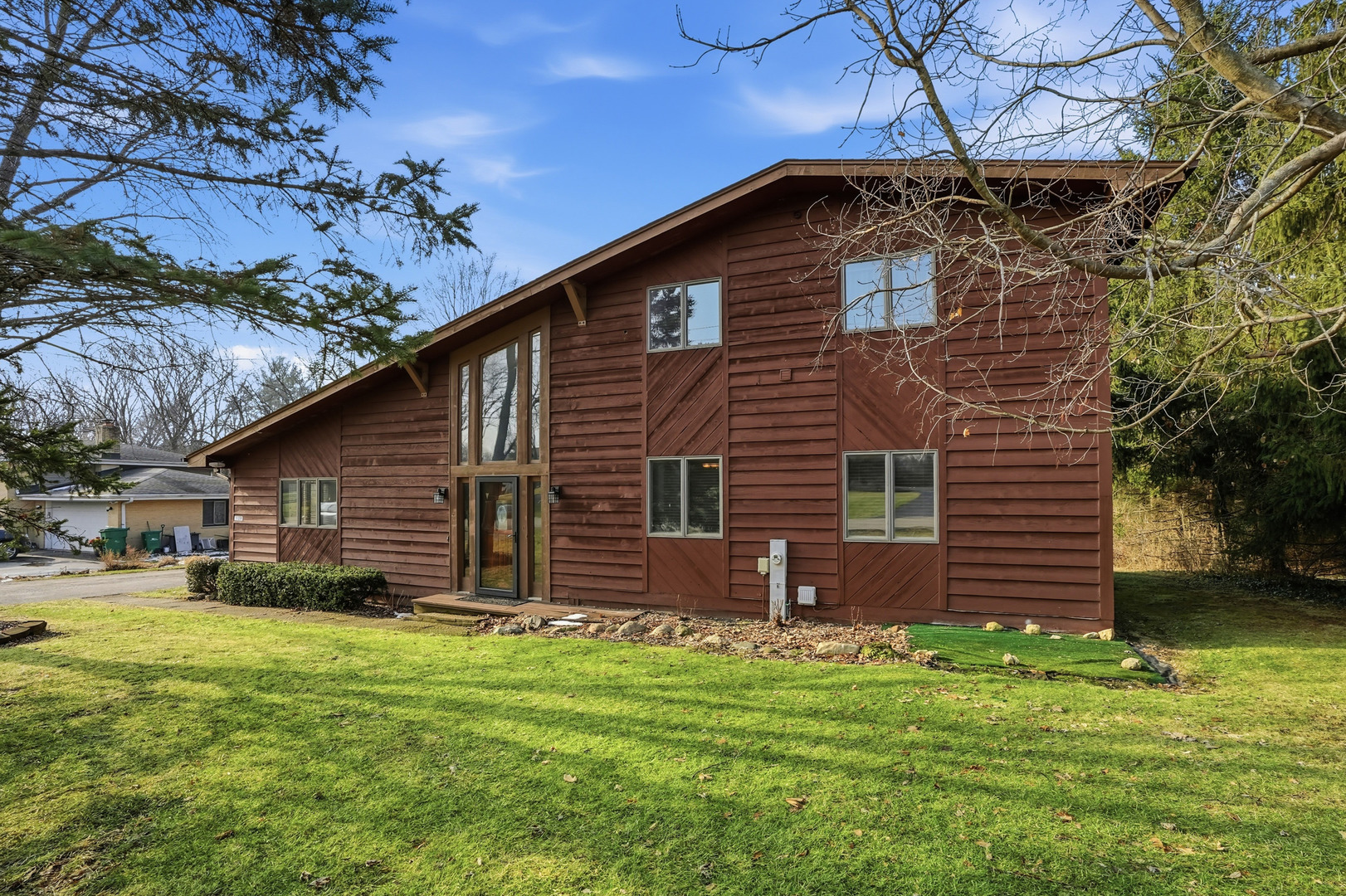 11250 Dineff Road, Lemont, IL 60439