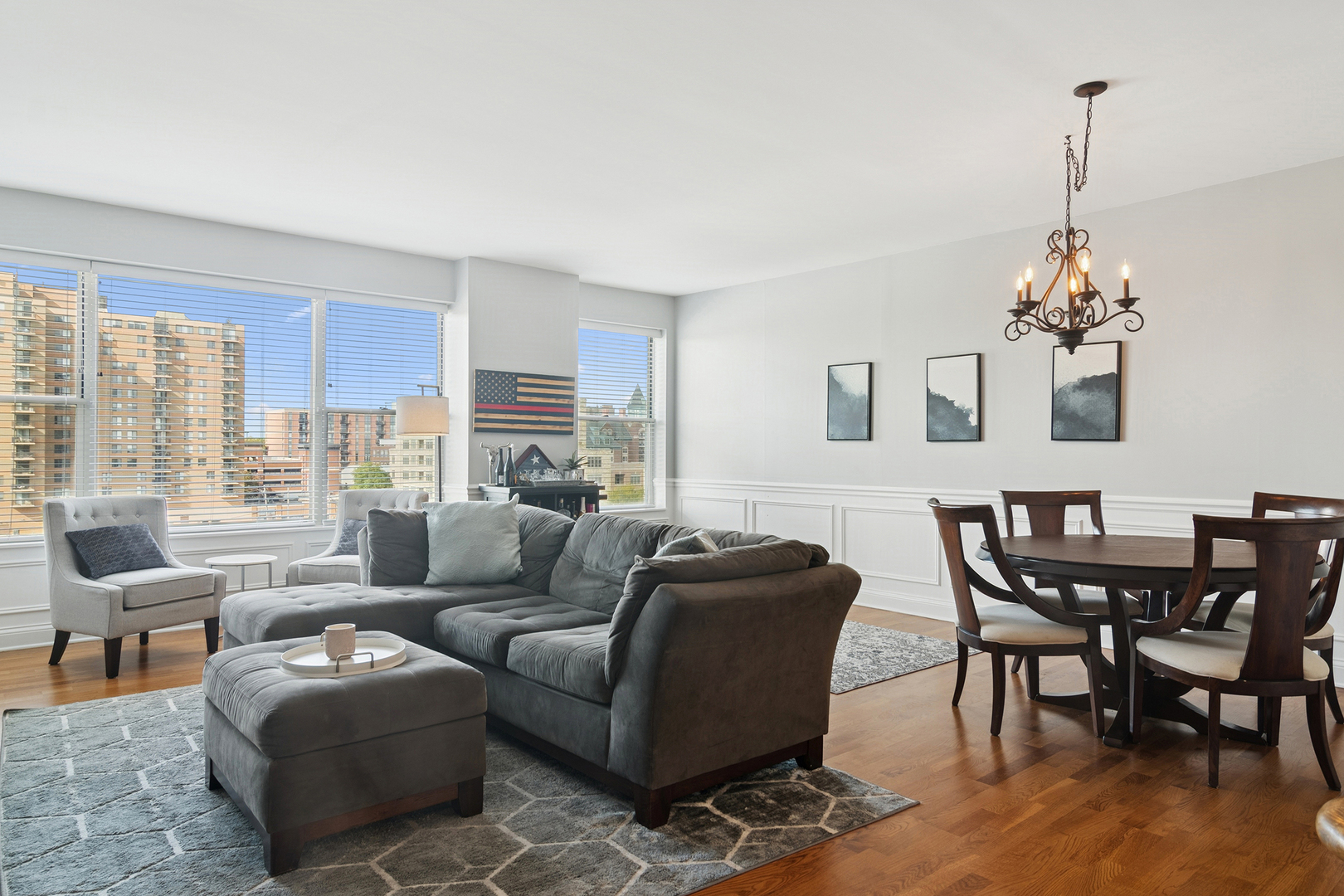 77 S Evergreen Avenue #606, Arlington Heights, IL 60005