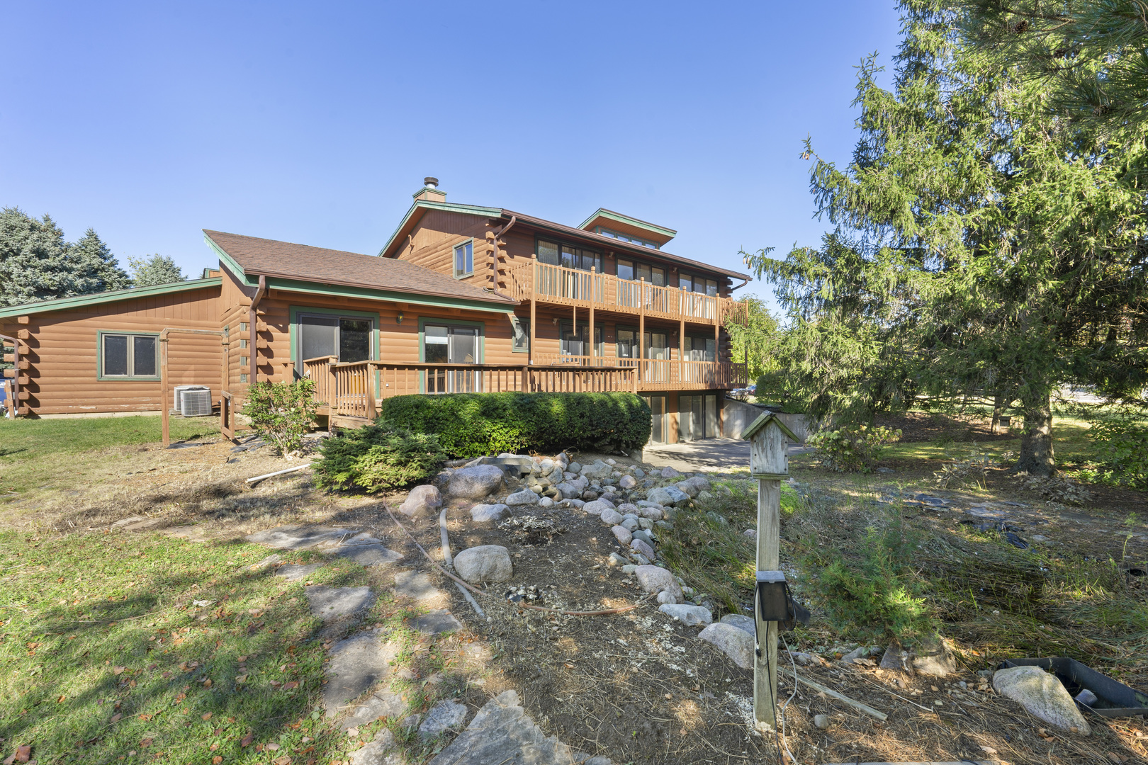 10N800 Muirhead Road, Elgin, IL 60124