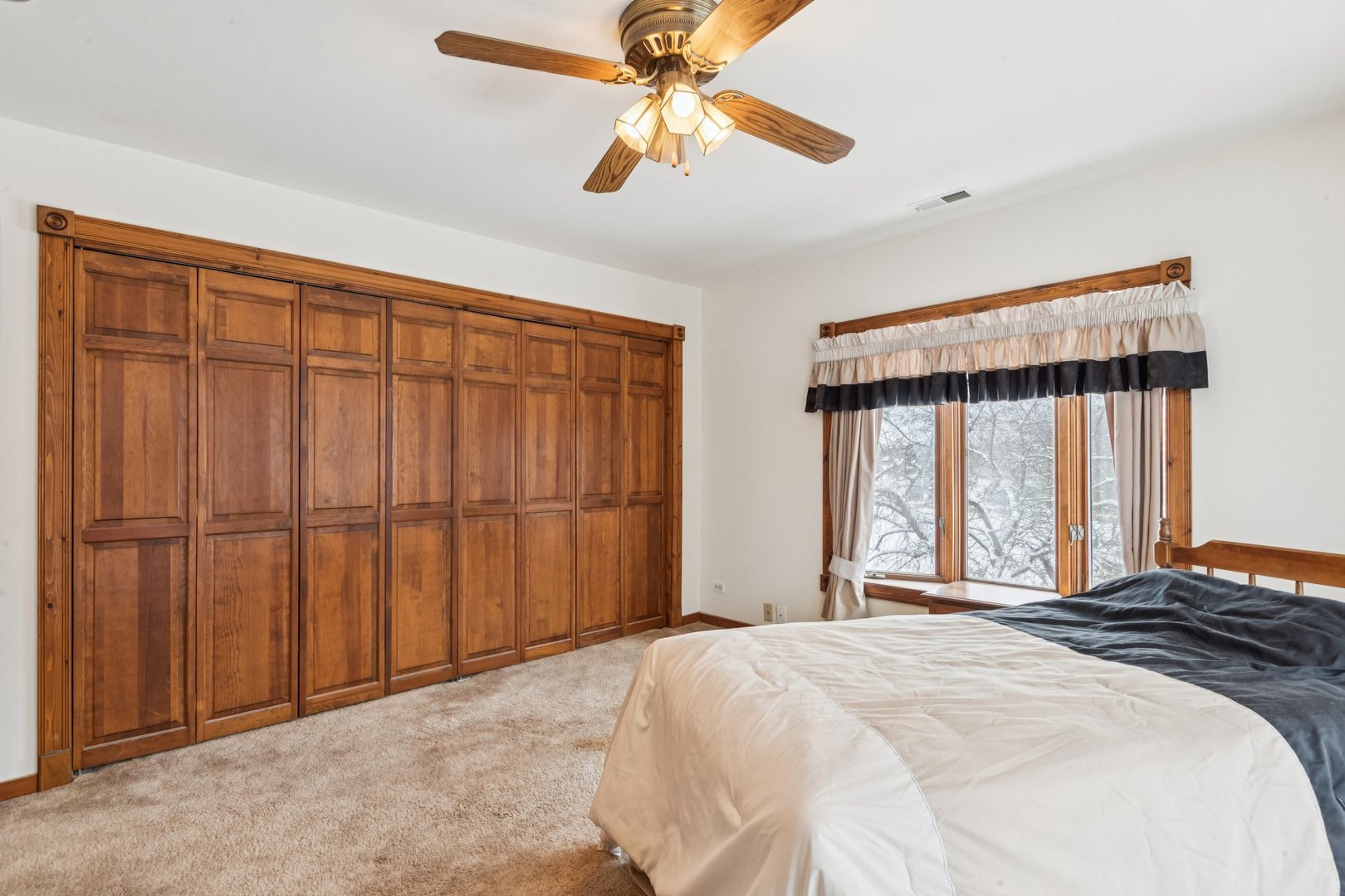 10N800 Muirhead Road, Elgin, IL 60124