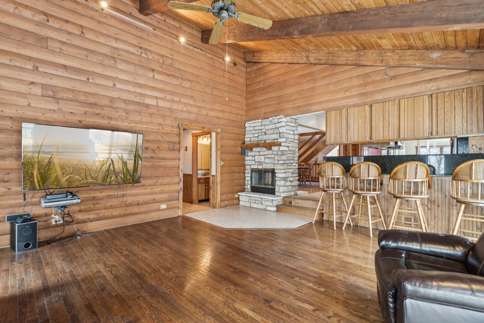 10N800 Muirhead Road, Elgin, IL 60124