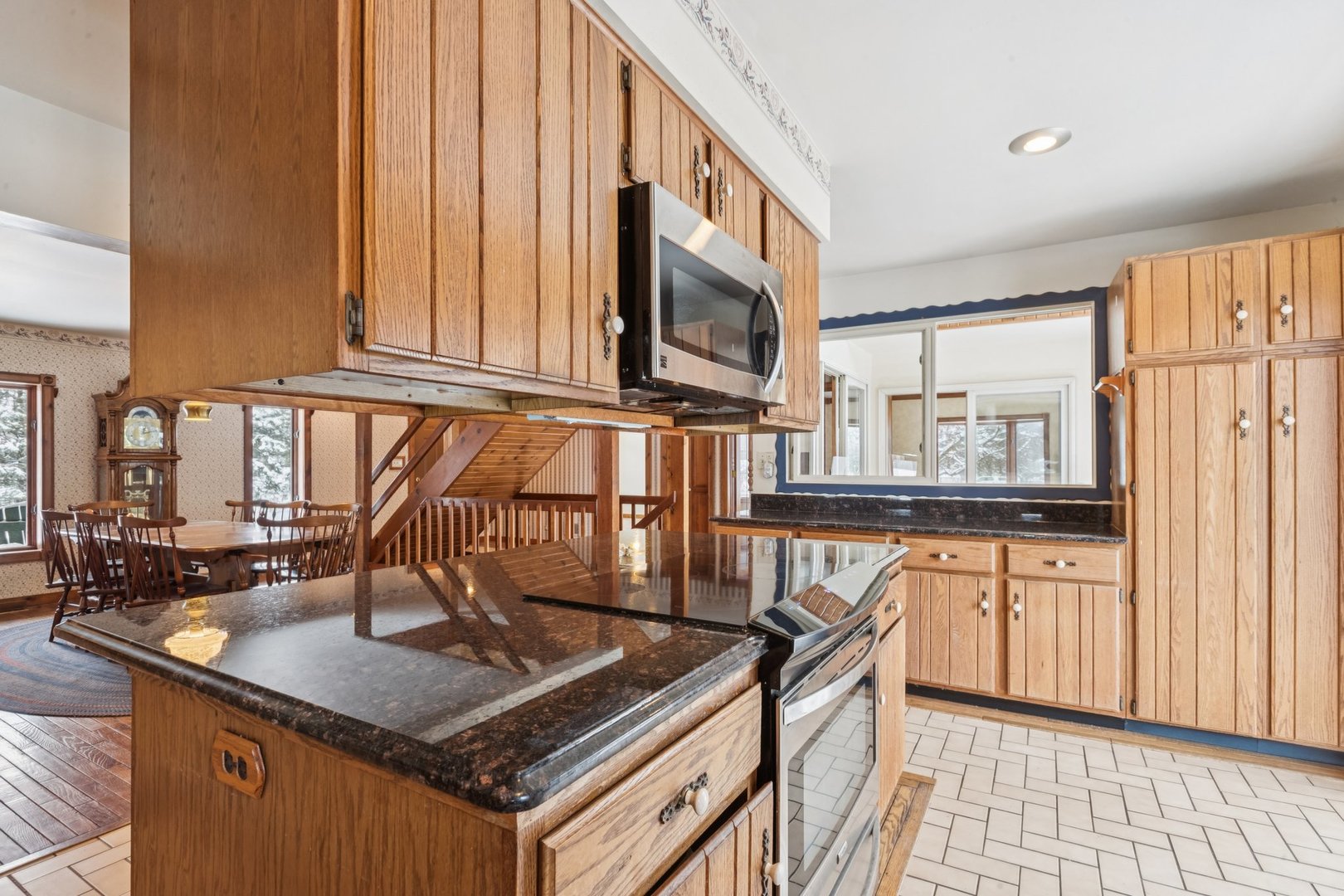 10N800 Muirhead Road, Elgin, IL 60124