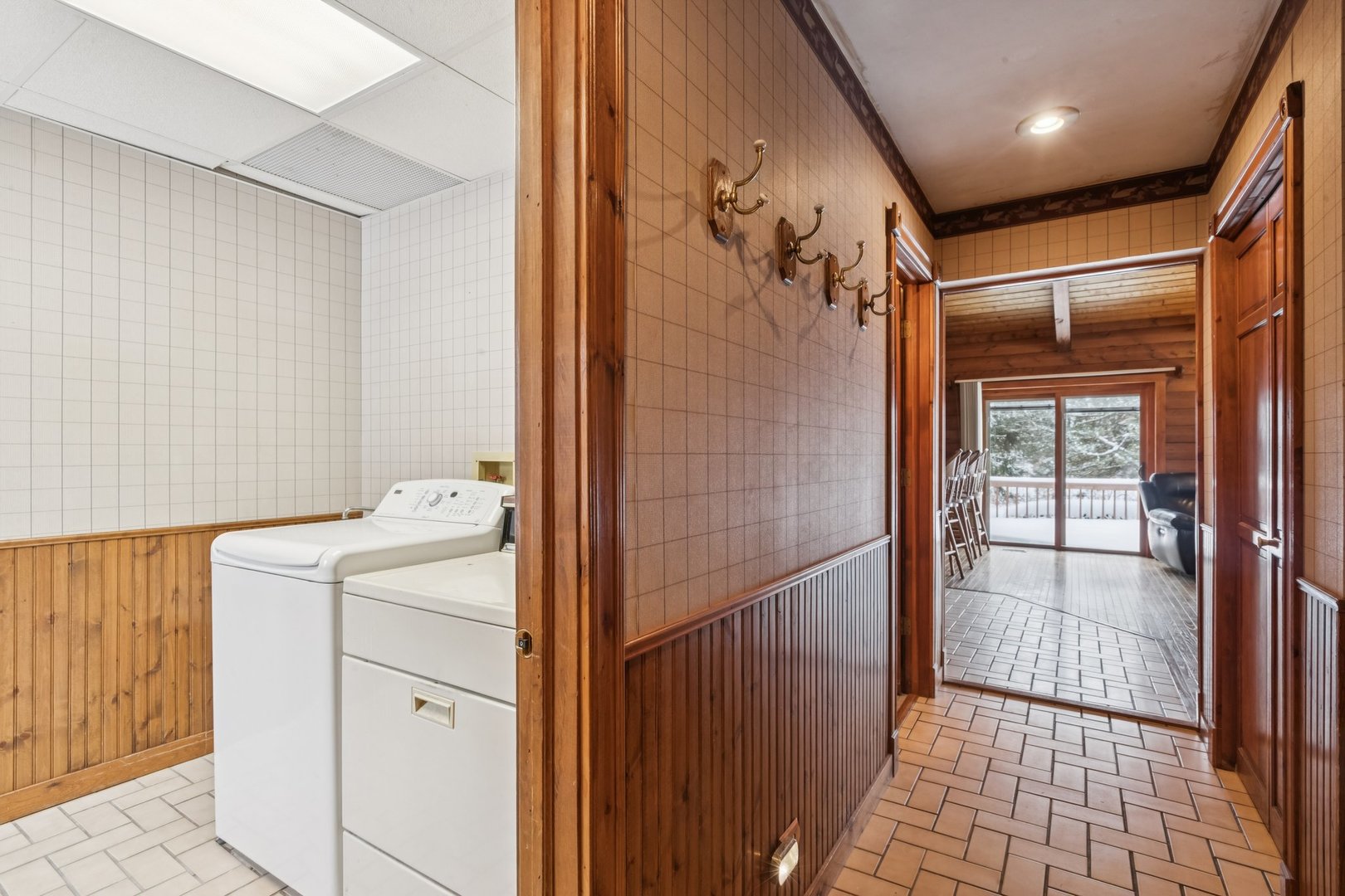 10N800 Muirhead Road, Elgin, IL 60124