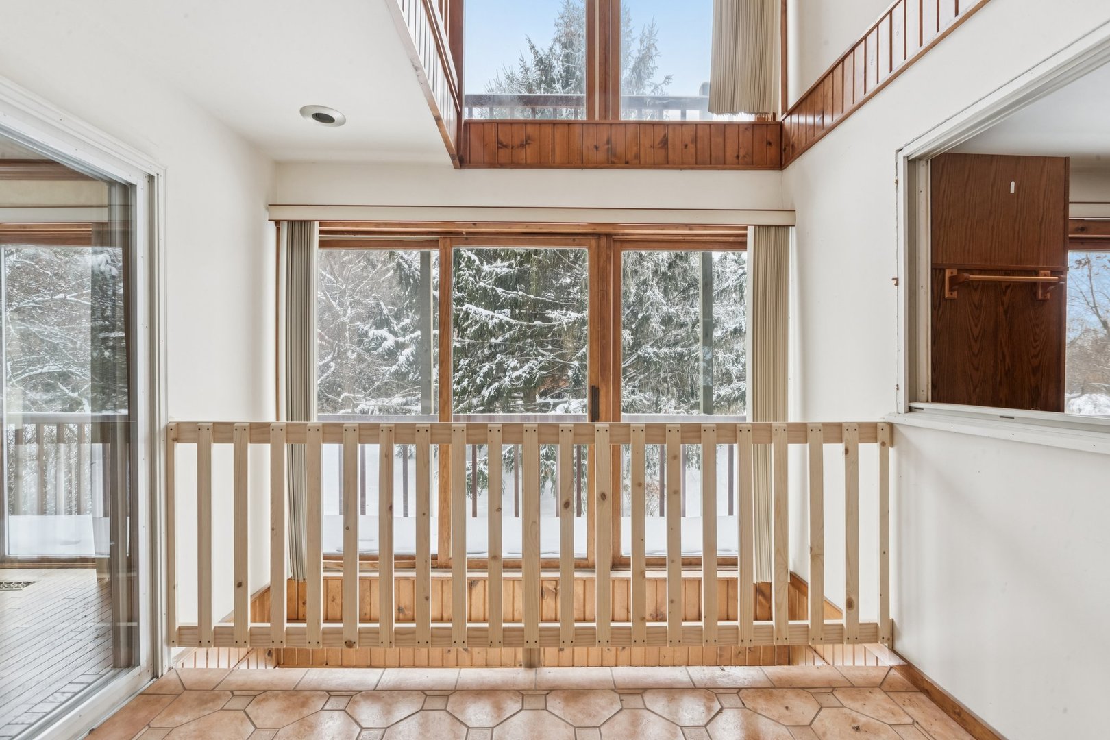 10N800 Muirhead Road, Elgin, IL 60124