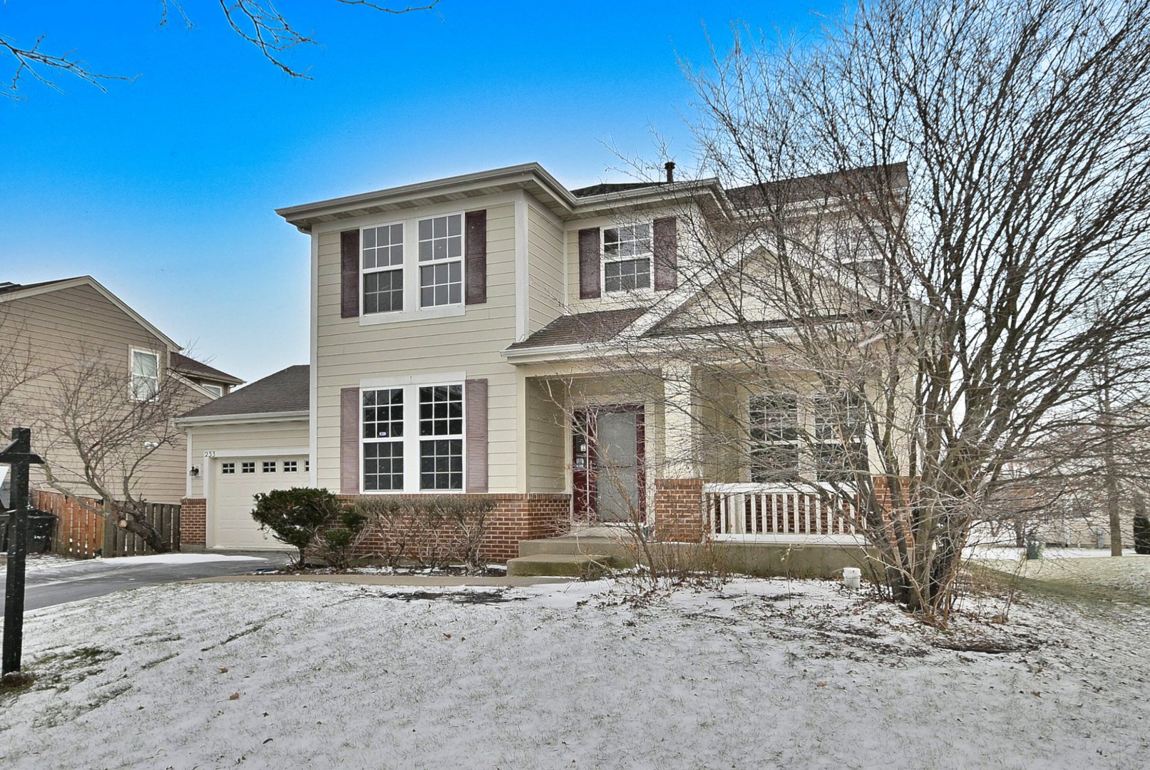 233 Pawtucket Avenue, Elgin, IL 60124