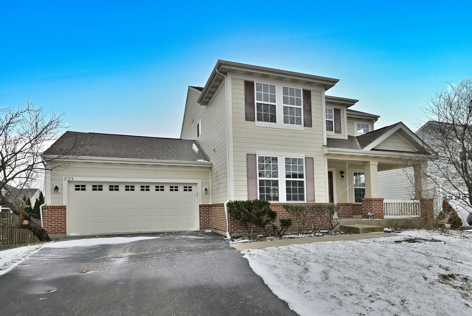 233 Pawtucket Avenue, Elgin, IL 60124