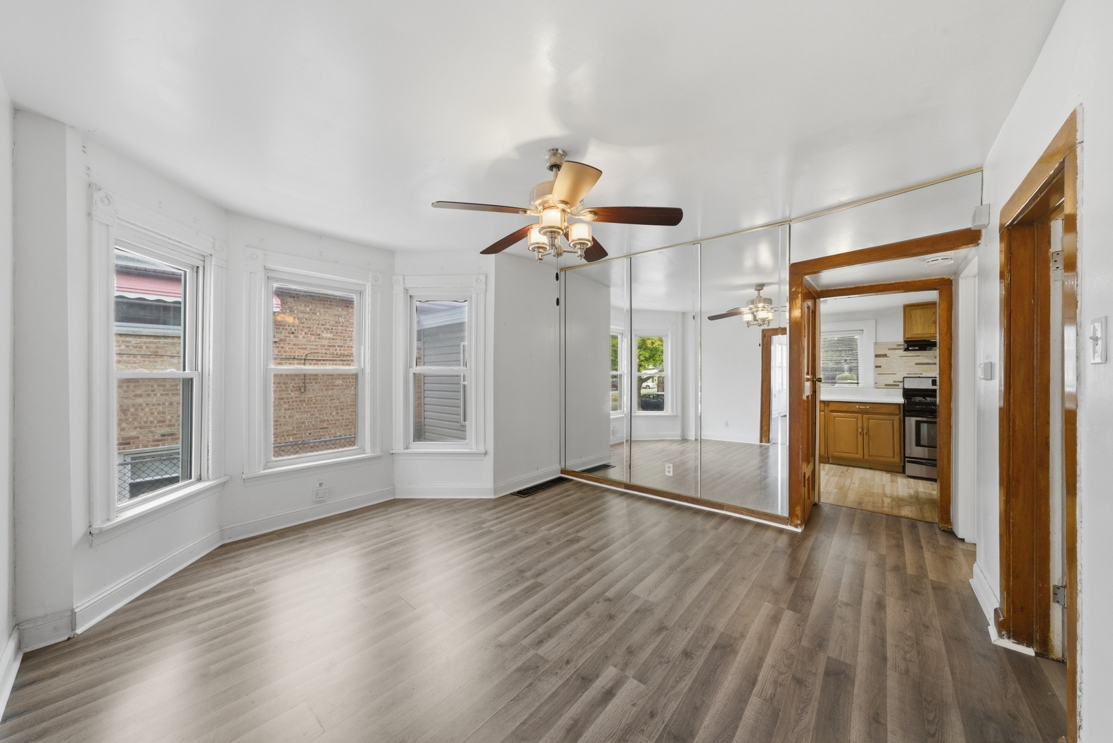 814 S 11th Avenue, Maywood, IL 60153
