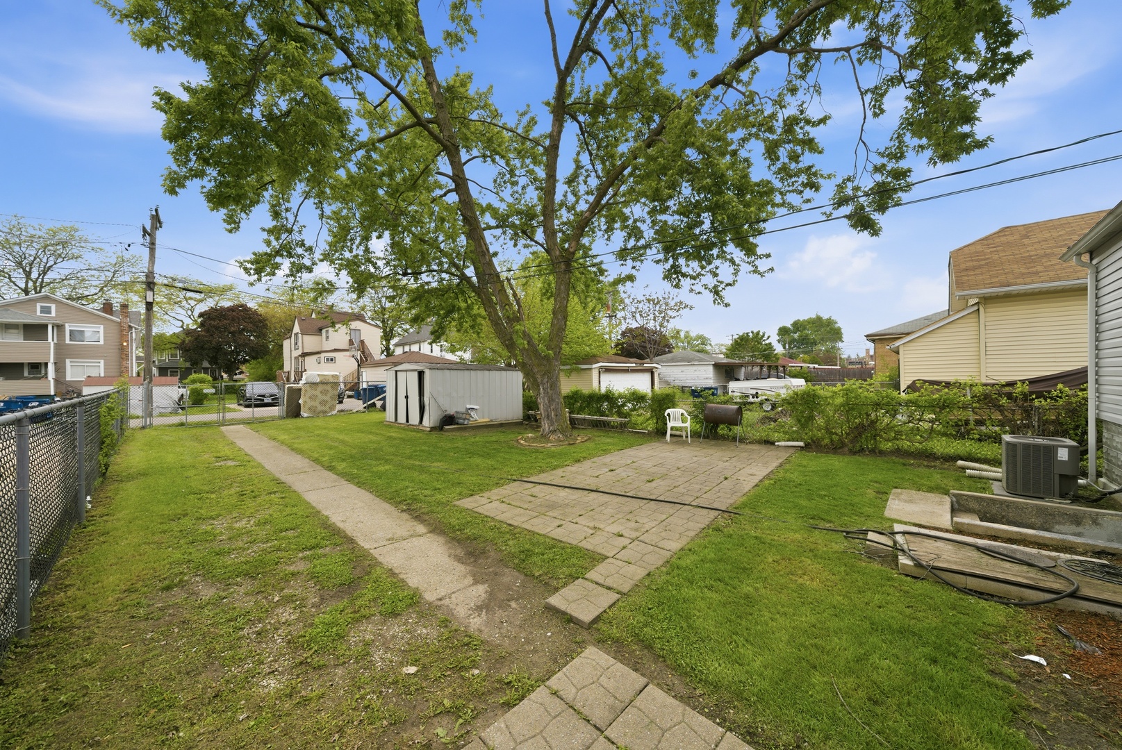 814 S 11th Avenue, Maywood, IL 60153