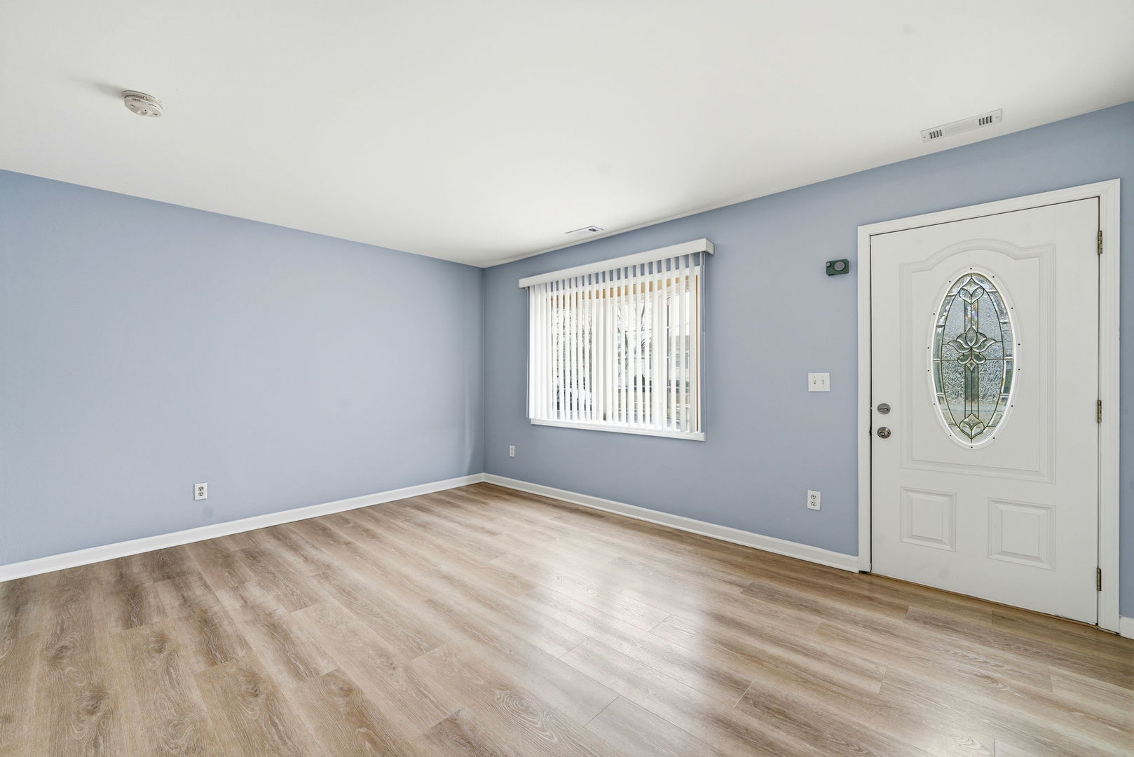 210 Willow Road, Streamwood, IL 60107