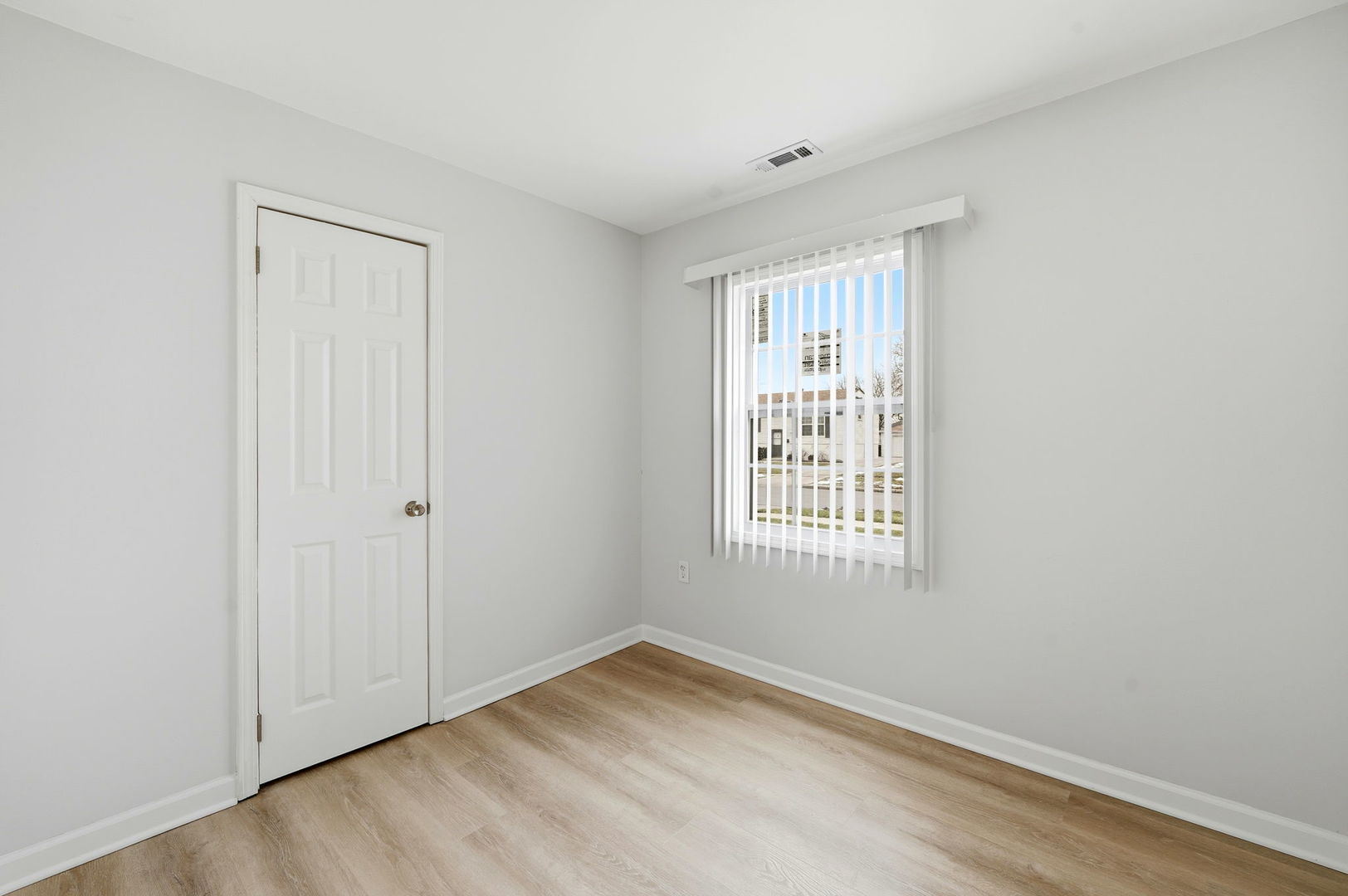 210 Willow Road, Streamwood, IL 60107